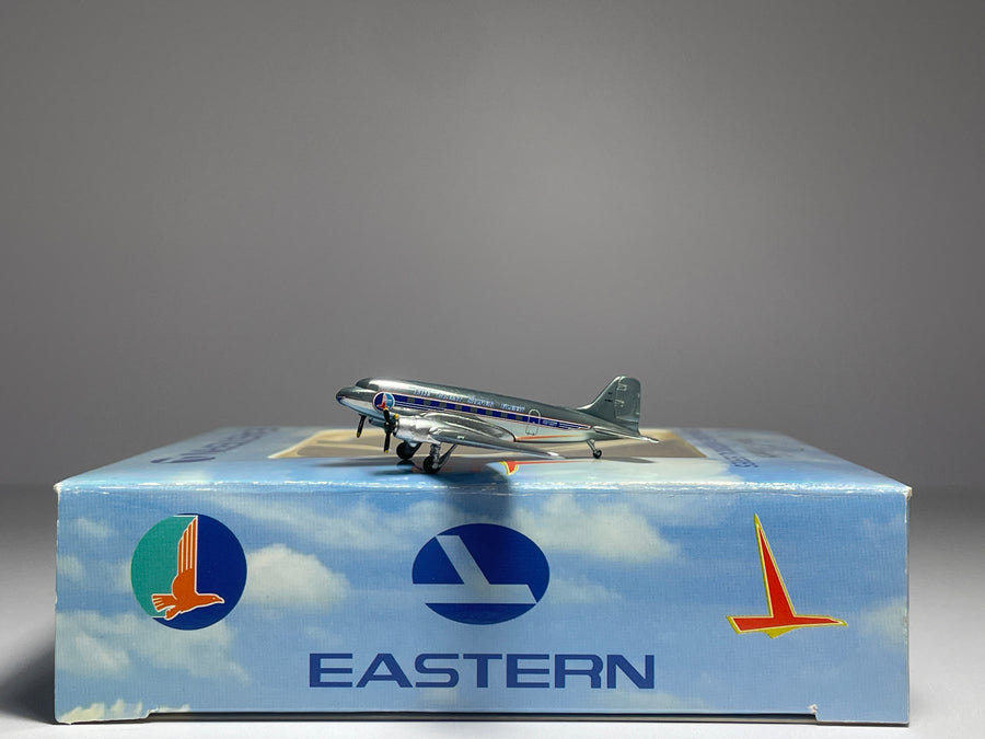 Aeroclassics 1:400 Eastern Air Lines Douglas DC-3 NC18122 polished ACNC18122