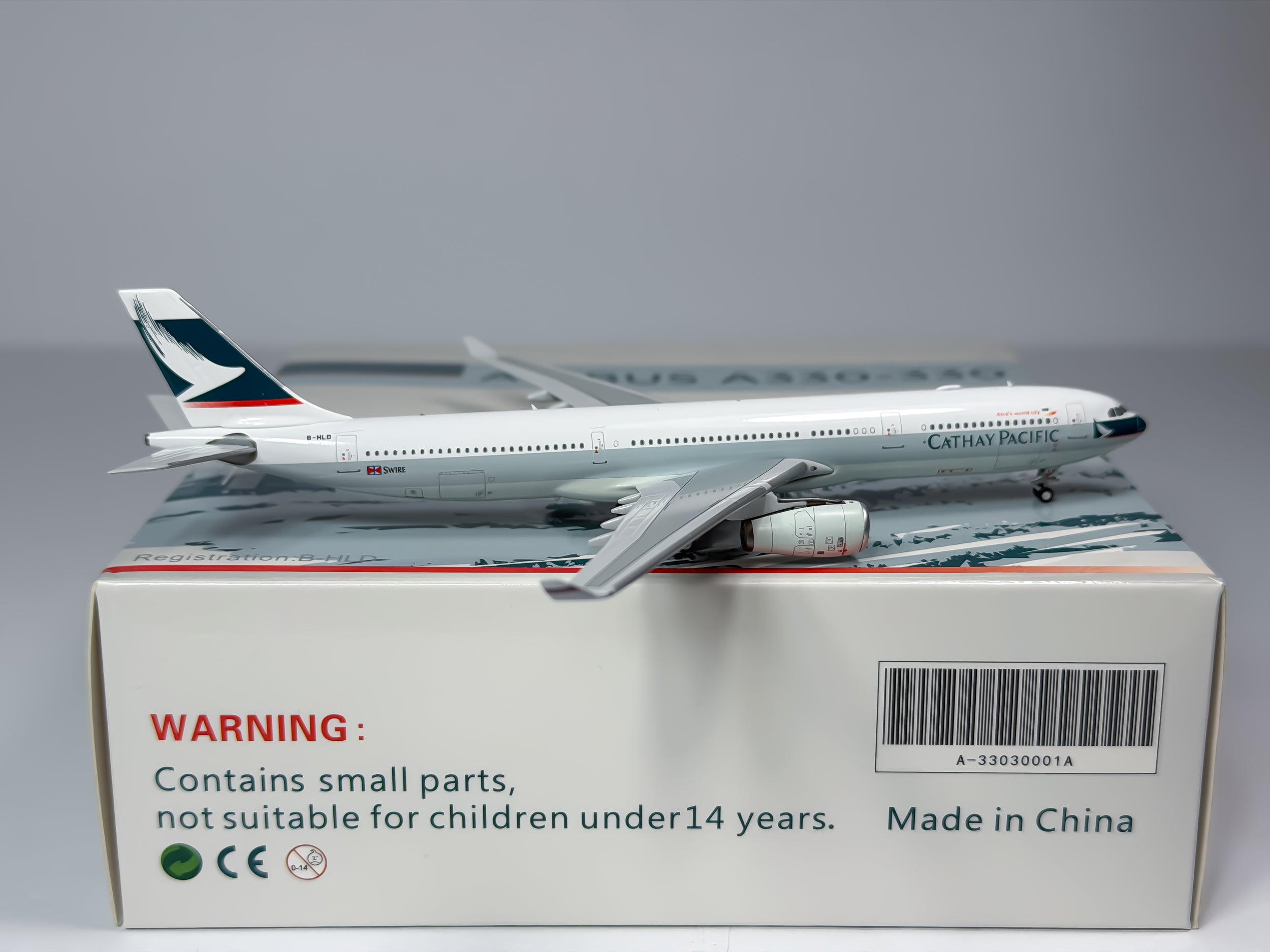 Cathay Pacific Airbus A330-300 1:400 NG Models B-HLD (NGEX-A-33030001A)