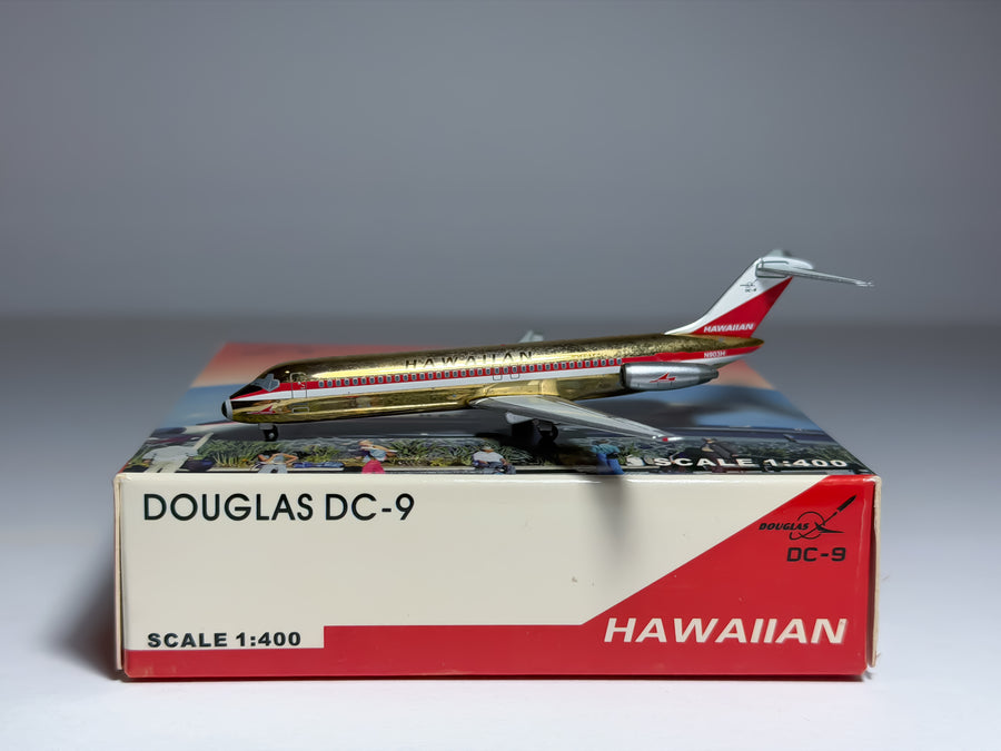 Hawaiian Airlines Douglas DC-9-30 1:400 Net Models N903H (NM4903-G)