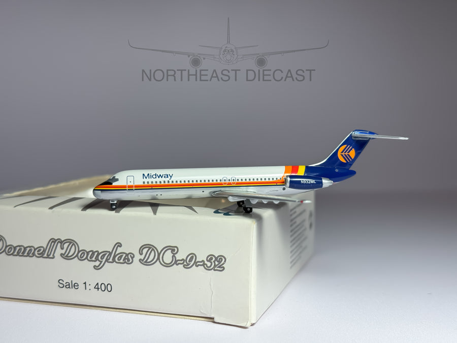 Midway Airlines Douglas DC-9-30 1:400 Net Models N932ML (NMN932ML)