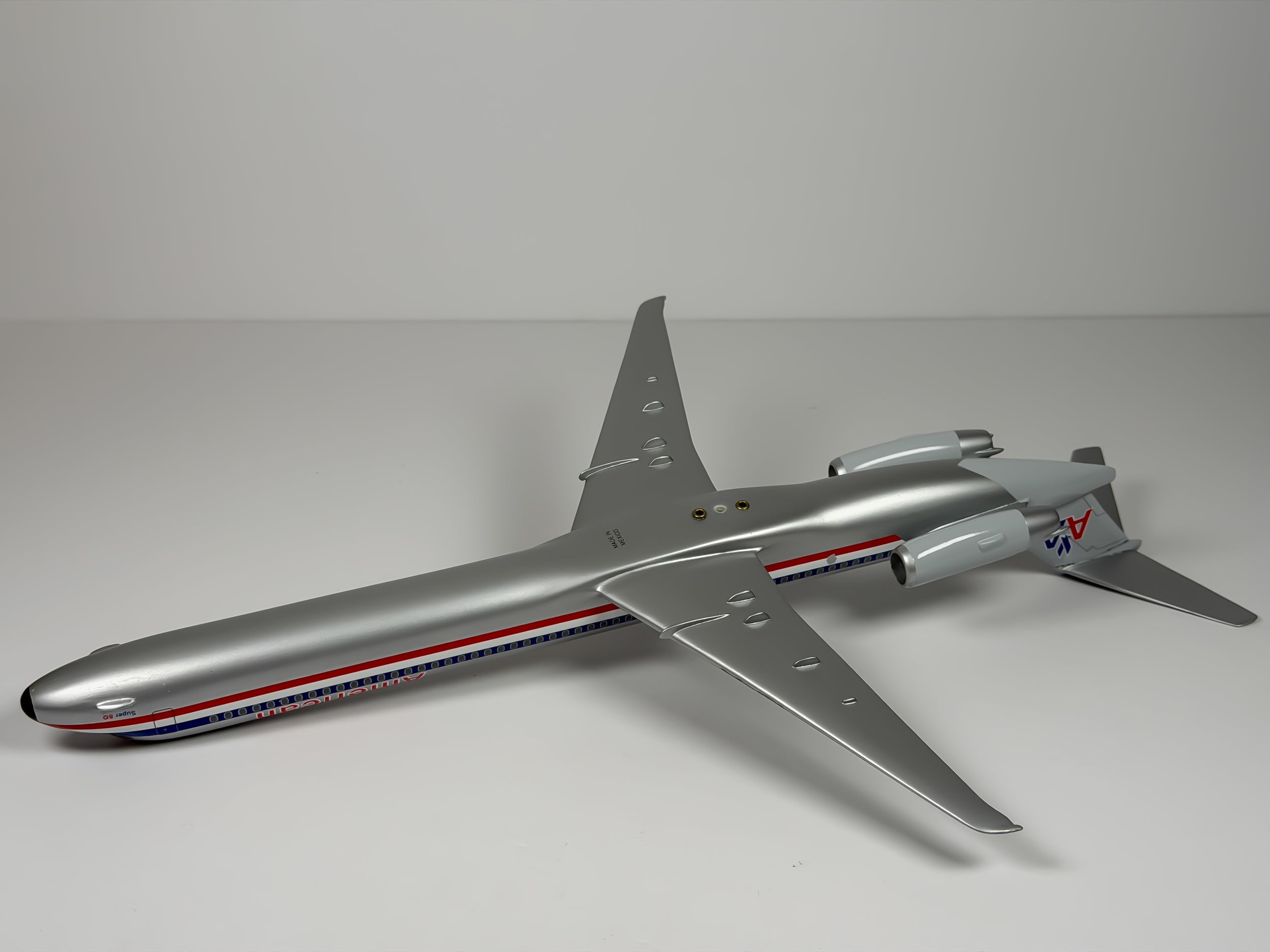 1:100 American Airlines McDonnell Douglas MD-80 - Eagle - Bare Metal | PACMIN