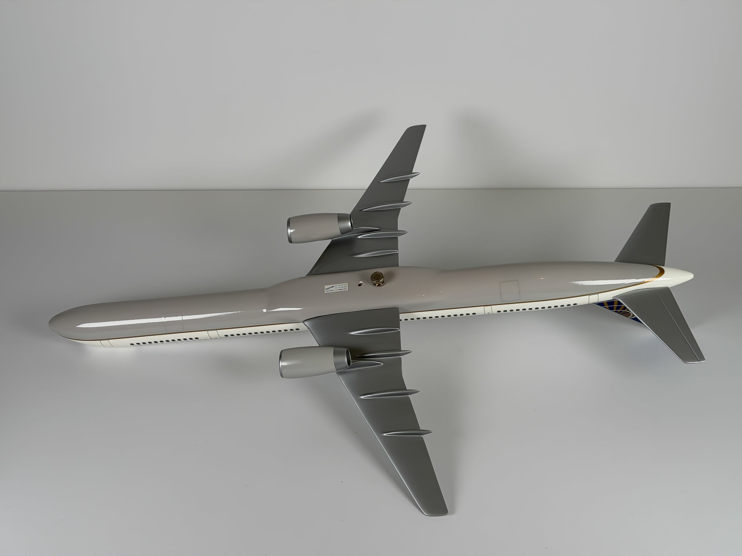1:100 Continental Airlines Boeing 757-300 - Globe | PACMIN