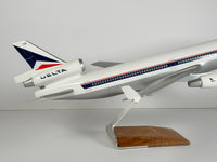 1:100 Delta Air Lines McDonnell Douglas MD-11 - Widget | PACMIN