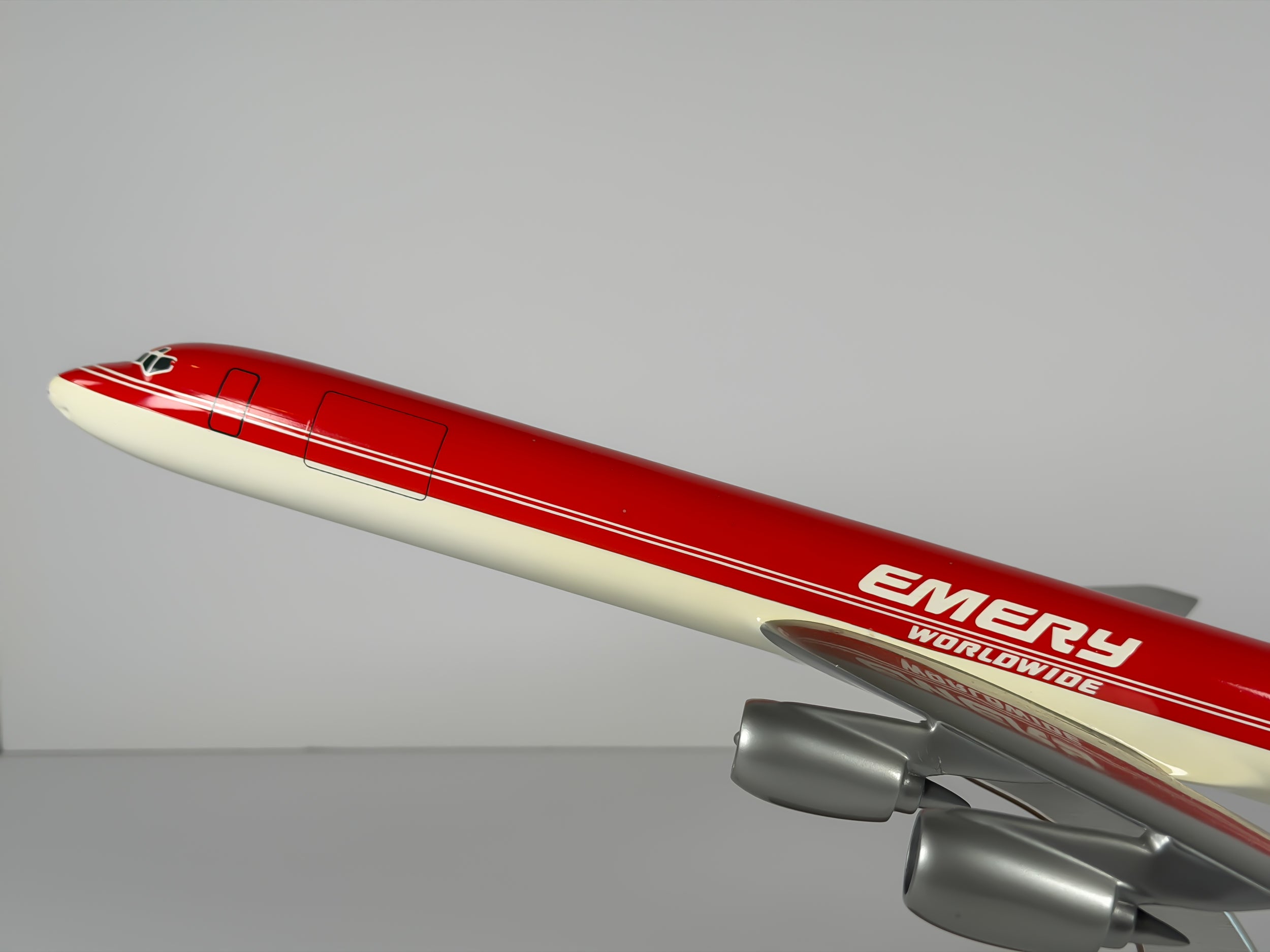 1:100 Emery Worldwide Airlines Douglas DC-8-72F | PACMIN