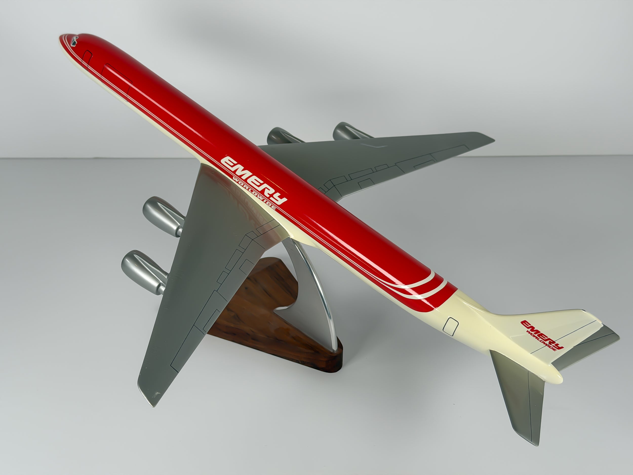 1:100 Emery Worldwide Airlines Douglas DC-8-72F | PACMIN