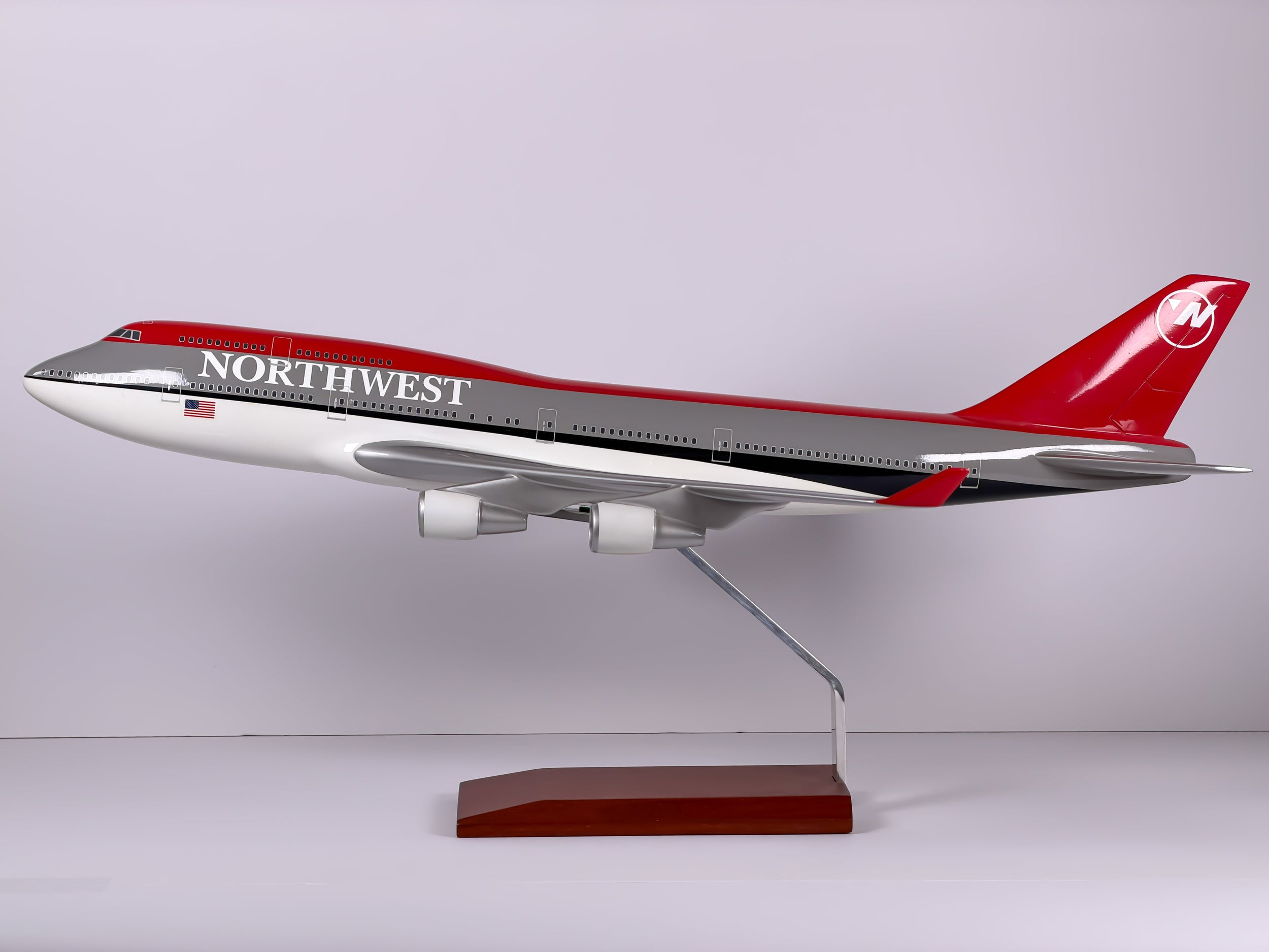 1:100 Northwest Airlines Boeing 747-400 - Bowling Shoe | PACMIN