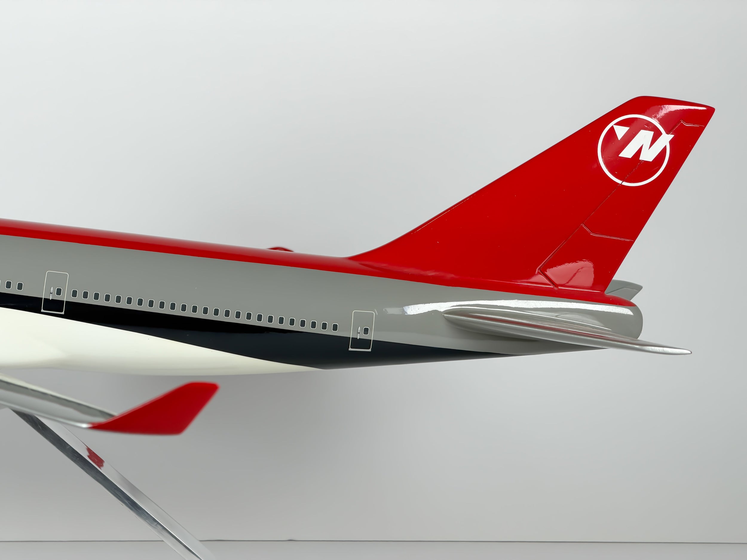 1:100 Northwest Airlines Boeing 747-400 - Bowling Shoe | PACMIN