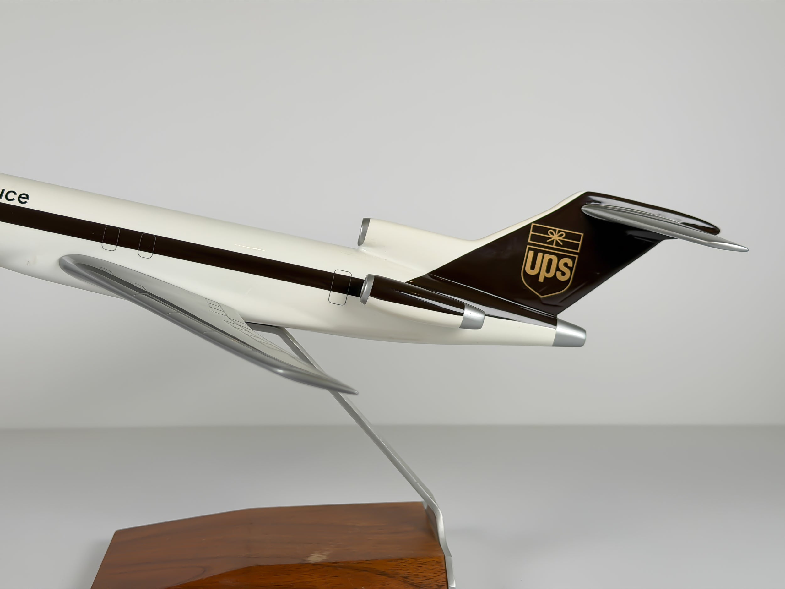 1:100 United Parcel Service (UPS) Boeing 727-200 | PACMIN
