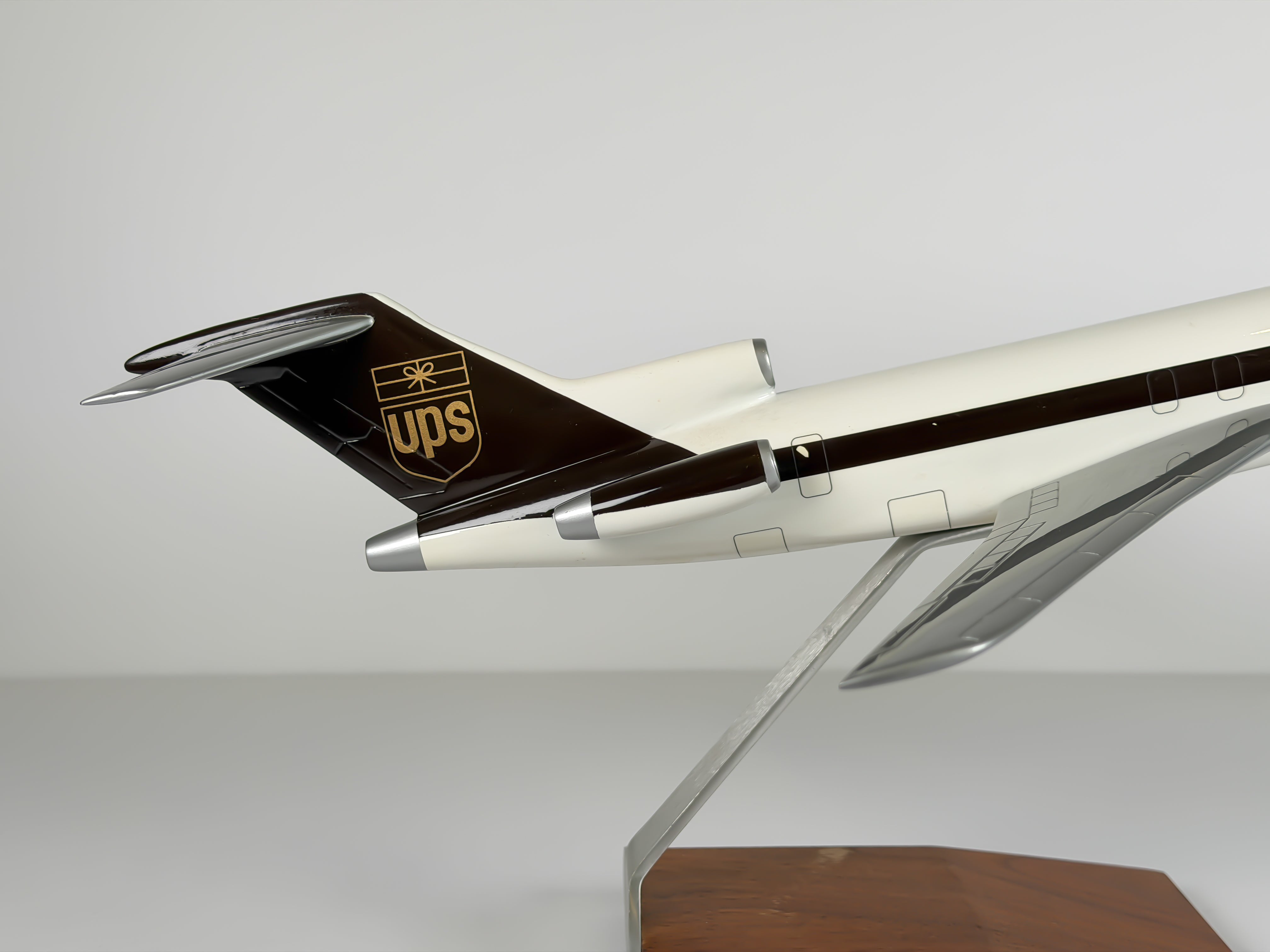 1:100 United Parcel Service (UPS) Boeing 727-200 | PACMIN