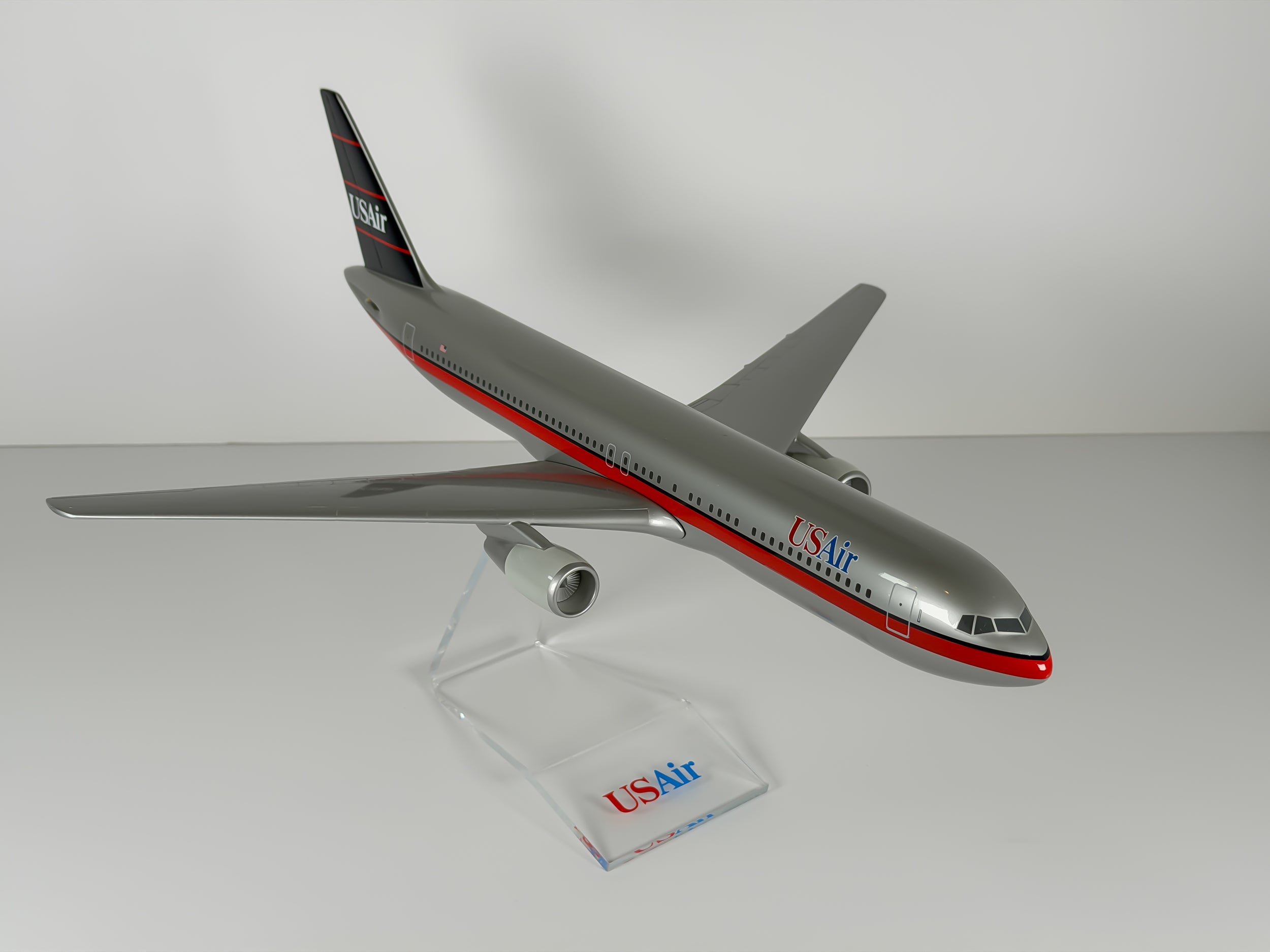 1:100 USAir Boeing 767-300 - Red/Blue | PACMIN