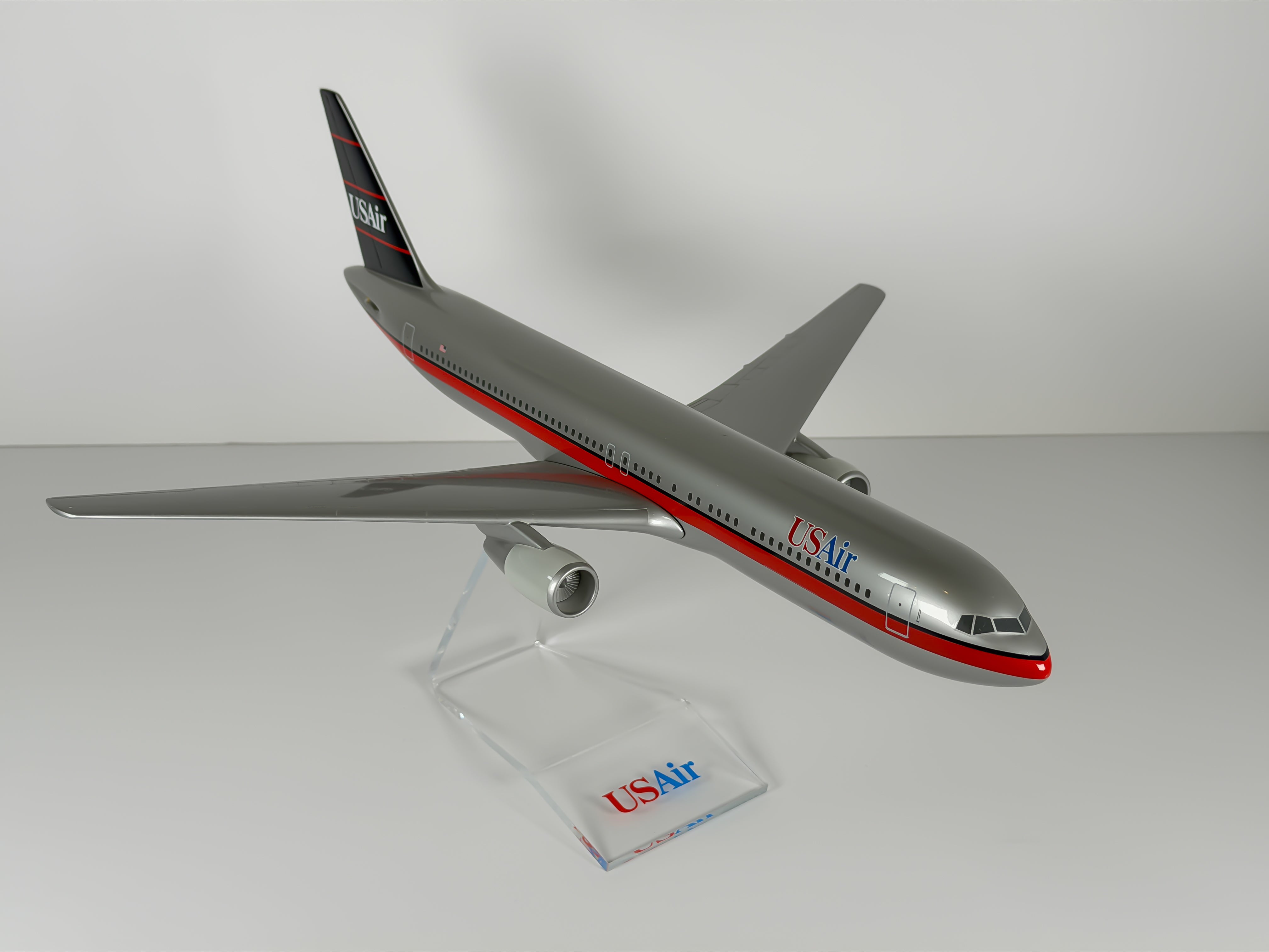 1:100 USAir Boeing 767-300 - Red/Blue | PACMIN