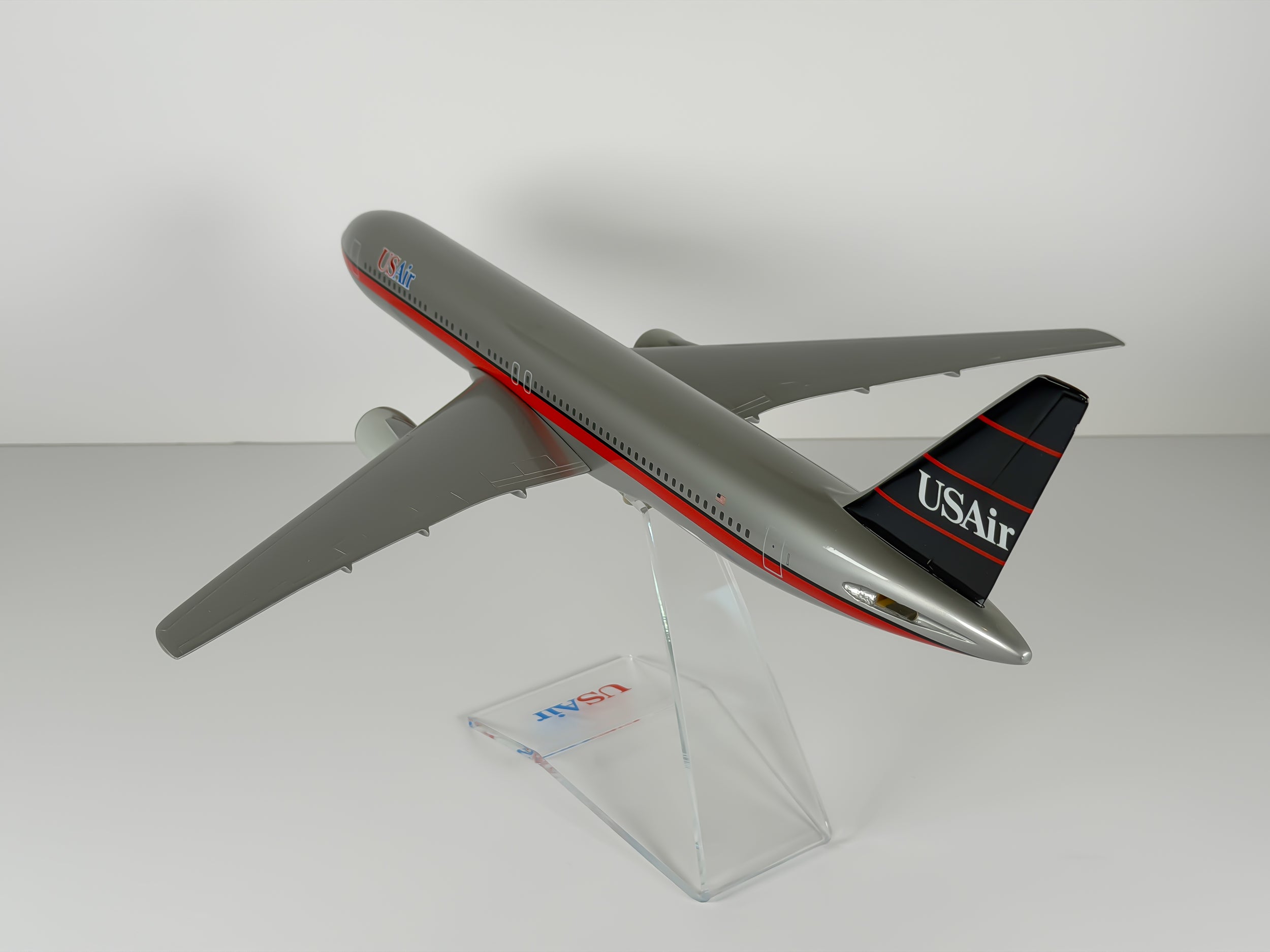 1:100 USAir Boeing 767-300 - Red/Blue | PACMIN