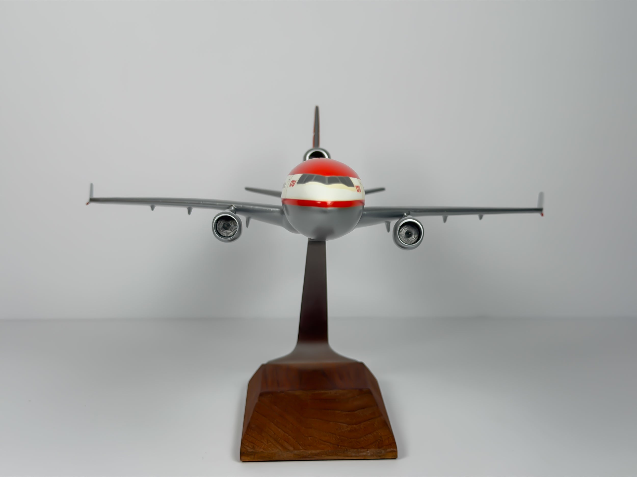 1:160 LTU International McDonnell Douglas MD-11 (D-AERB) - Red Top | PACMIN