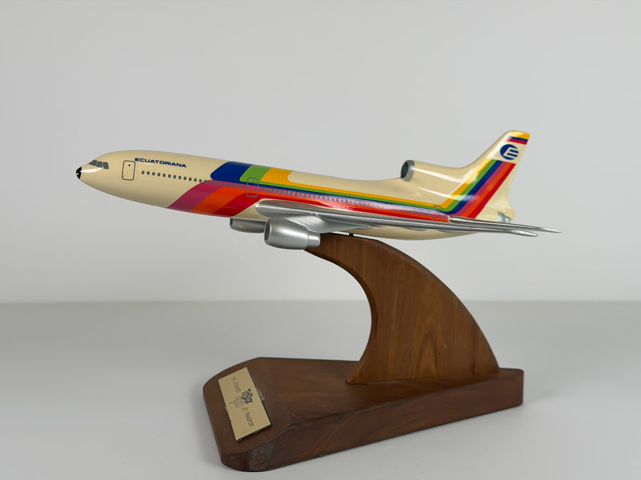 1:200 Ecuatoriana Lockheed L-1011 - Rainbow | PACMIN