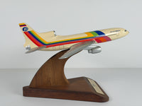 1:200 Ecuatoriana Lockheed L-1011 - Rainbow | PACMIN
