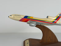 1:200 Ecuatoriana Lockheed L-1011 - Rainbow | PACMIN