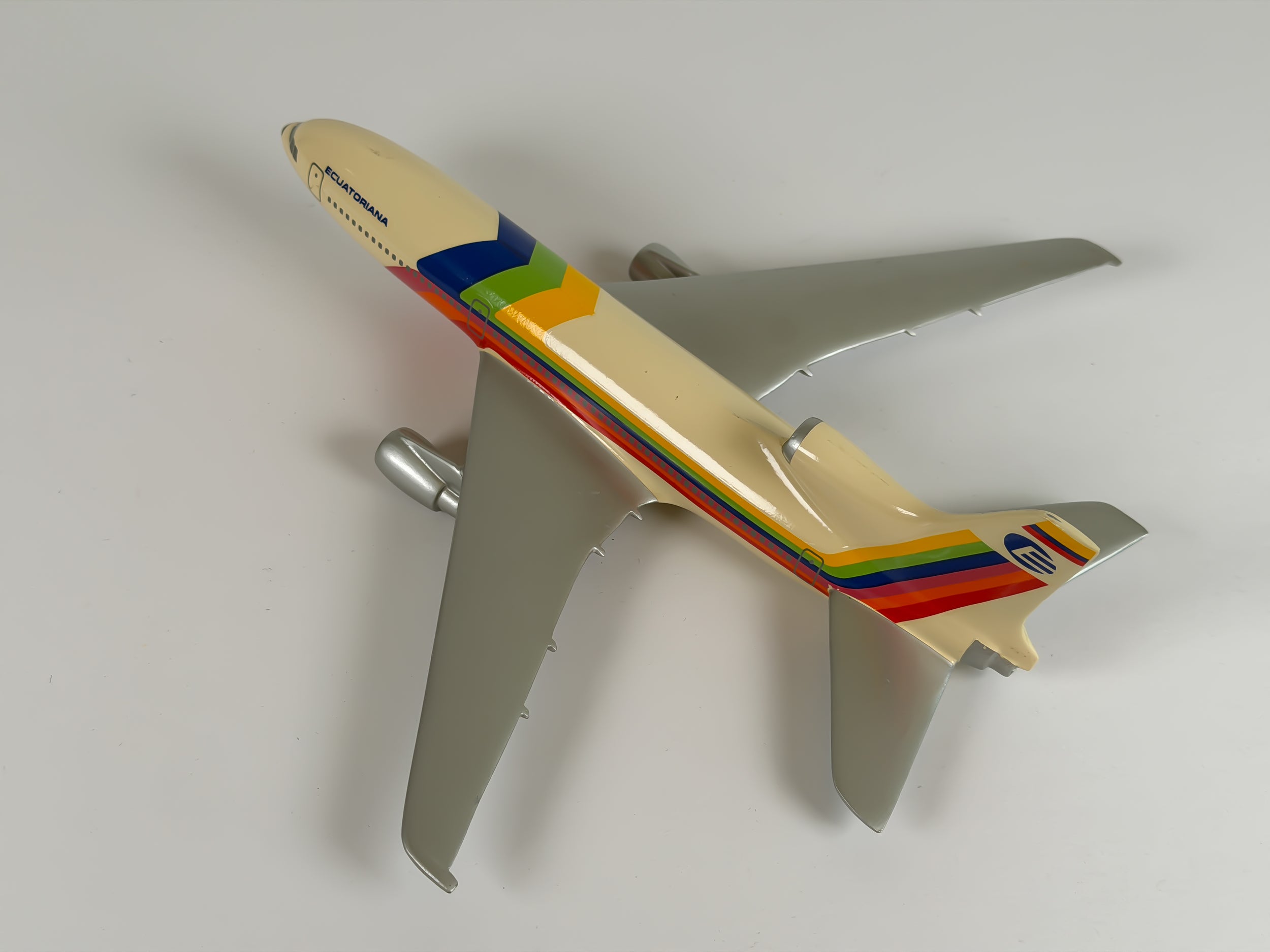 1:200 Ecuatoriana Lockheed L-1011 - Rainbow | PACMIN