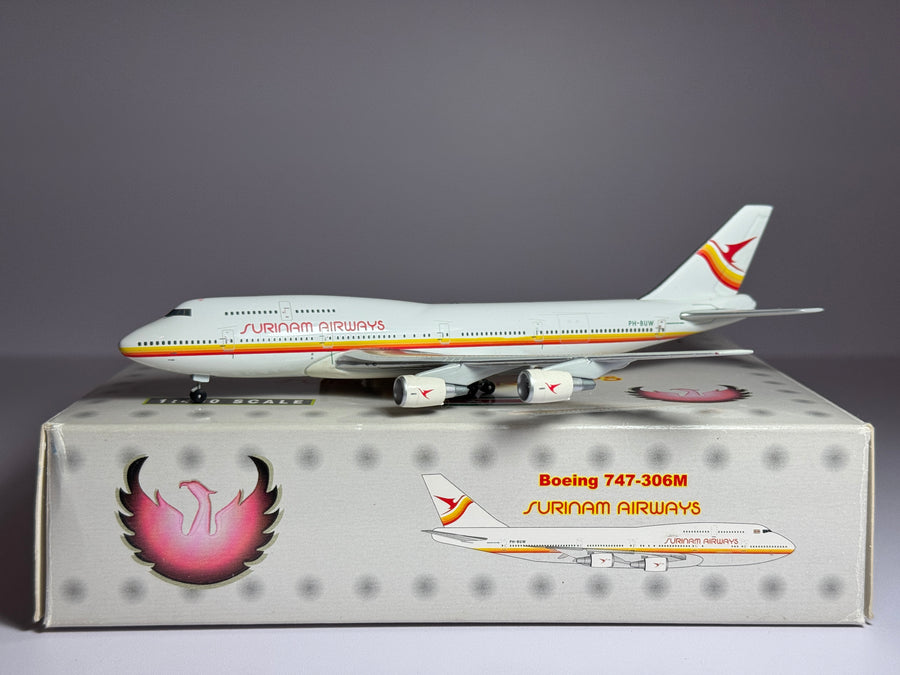 Phoenix Models 1:400 Surinam Airways Boeing 747-306M PH-BUW PH4SLM067