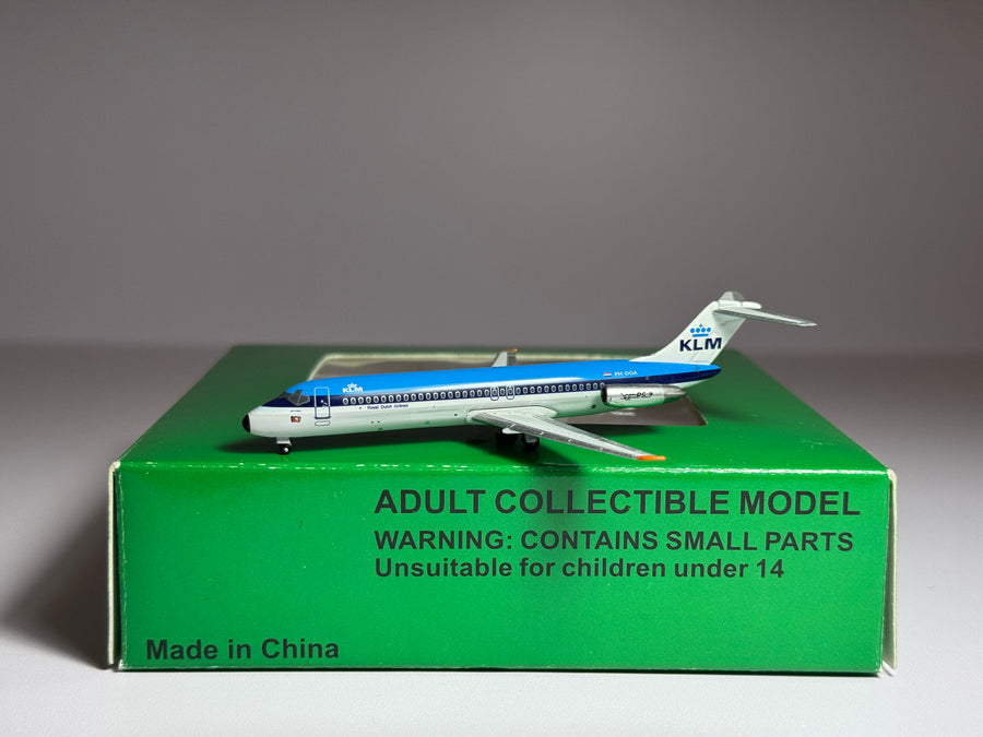 Aeroclassics 1:400 KLM Cityhopper McDonnell Douglas DC-9-32 PH-DOA 1980s colors ACPHDOA