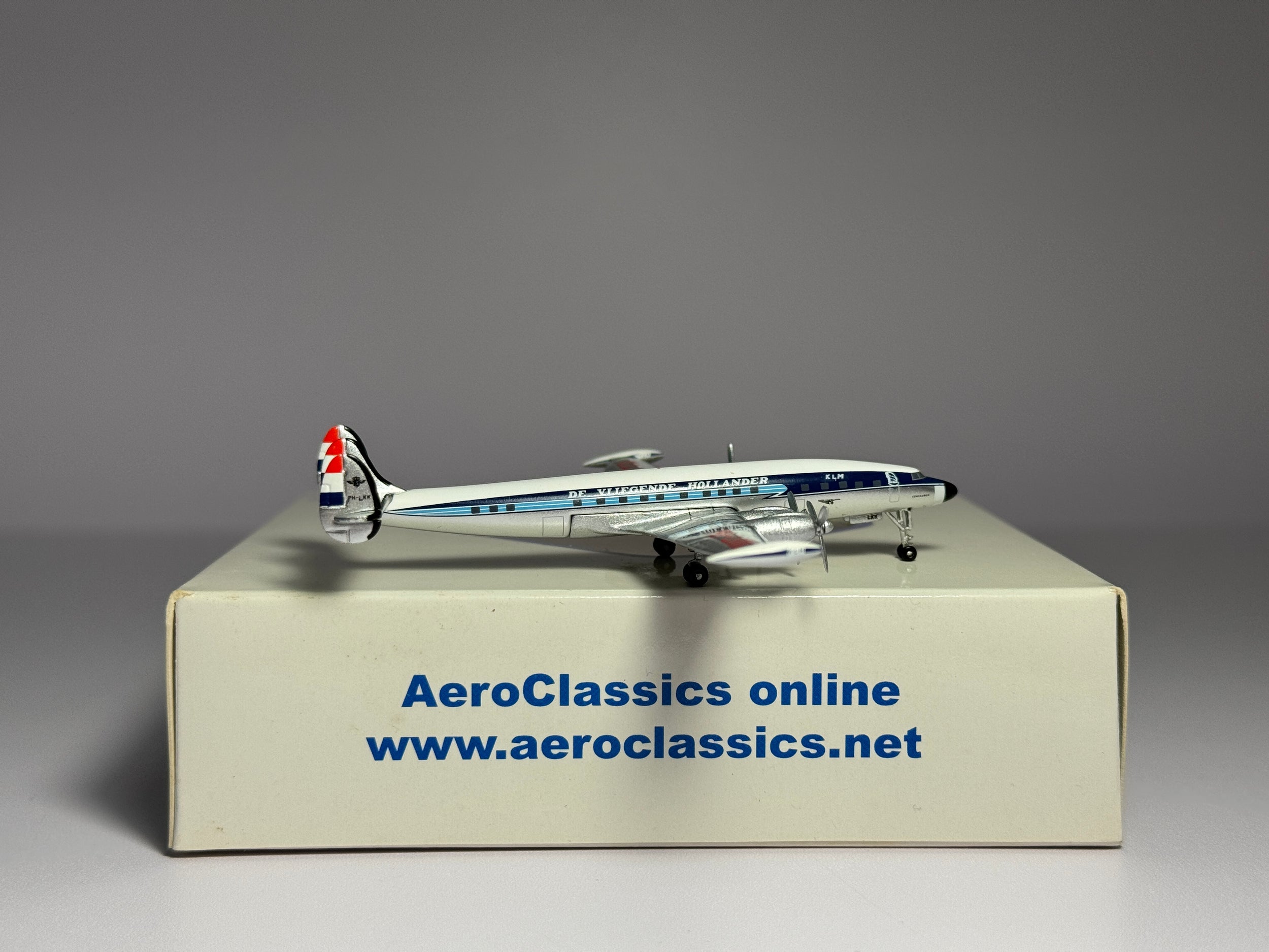 Aeroclassics 1:400 KLM Lockheed L-1049 PH-LKK Super Constellation ACKLM008