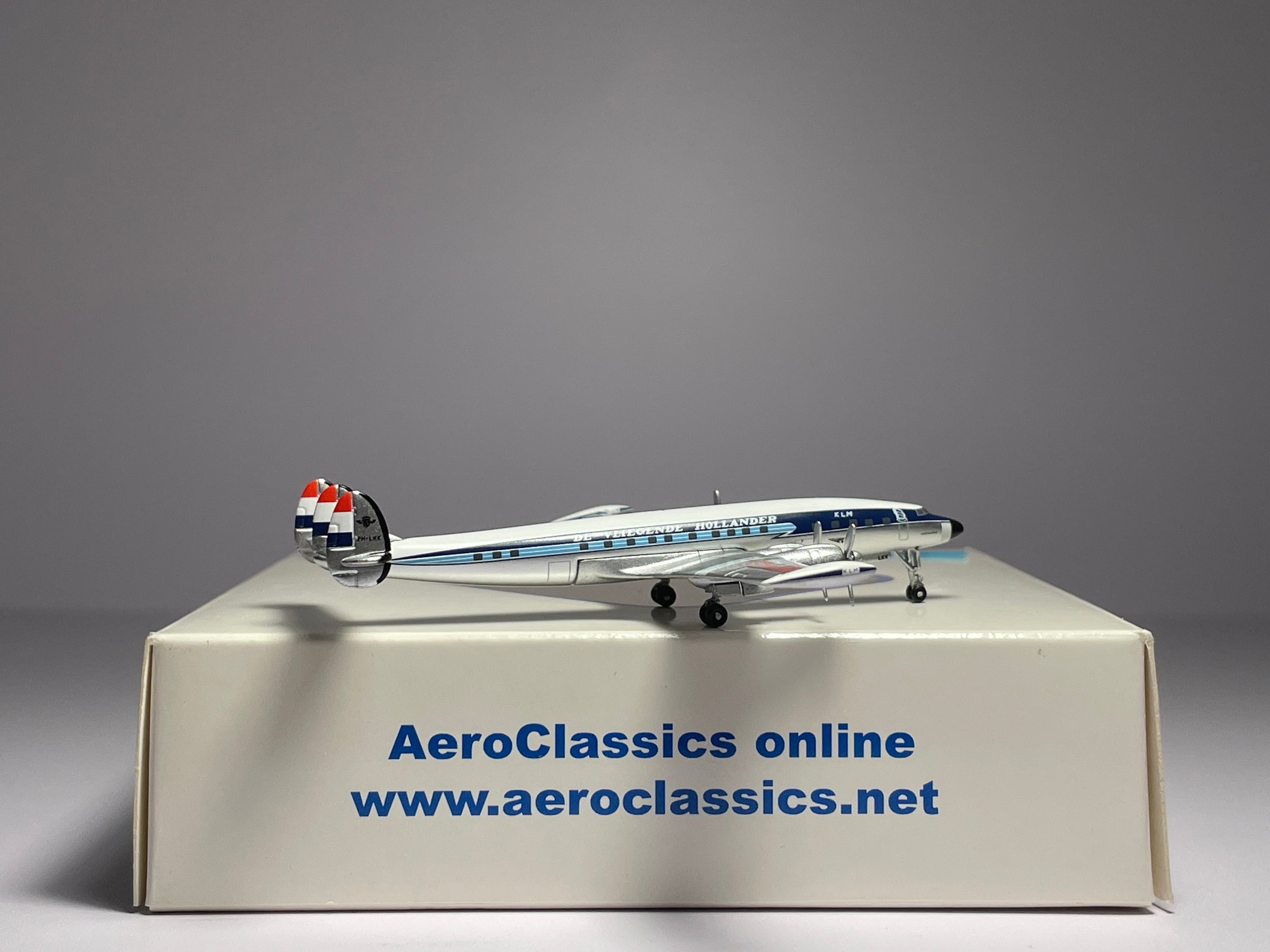 Aeroclassics 1:400 KLM Royal Dutch Lockheed L-1049 PH-LKK ACPHLKK