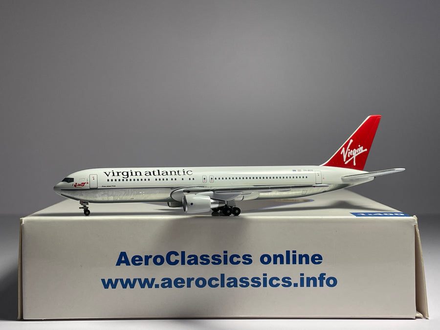 Aeroclassics 1:400 Virgin Atlantic Boeing 767-300 PH-MCG ACVIR767
