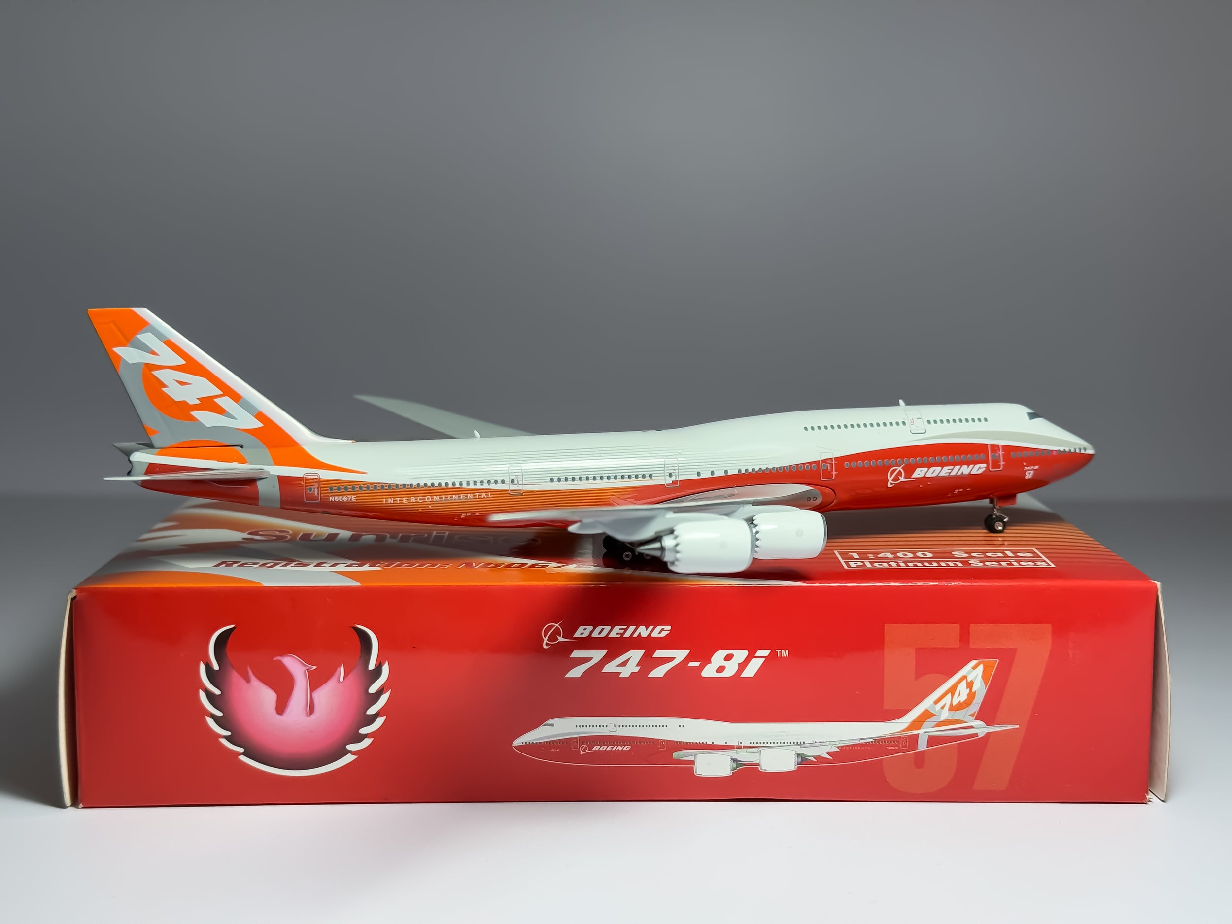 Boeing House Boeing 747-8i 1:400 Phoenix N6067E (PH2N6067E)
