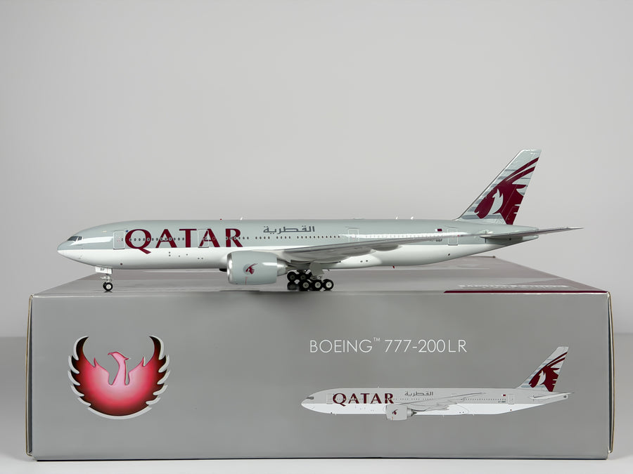 Qatar Airways Boeing 777-200LR 1:200 Phoenix A7-BBF (PH2QTRA7BBF)