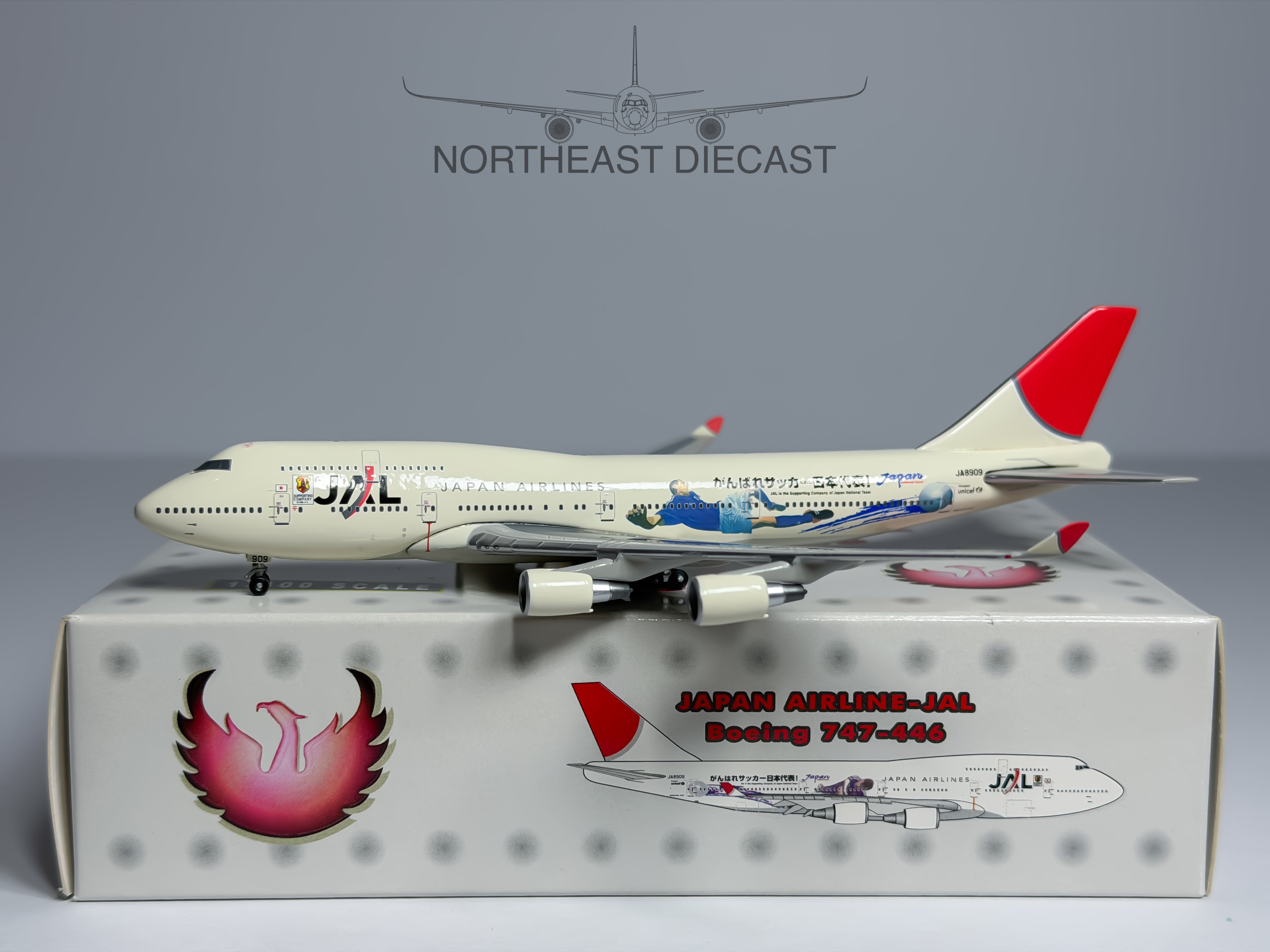Japan Airlines (JAL) Boeing 747-400 1:400 Phoenix JA8909 (PH410056)