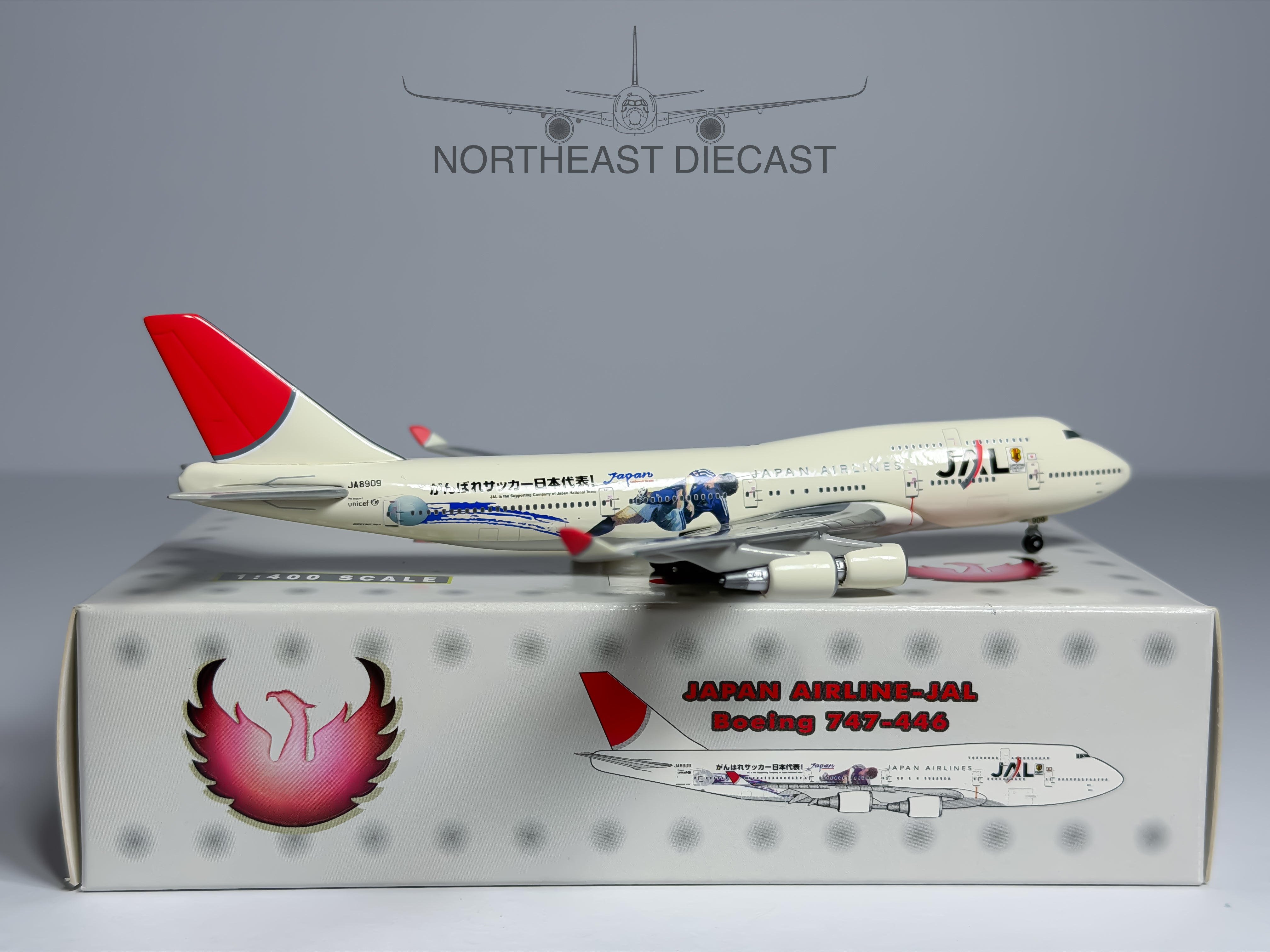 Japan Airlines (JAL) Boeing 747-400 1:400 Phoenix JA8909 (PH410056)