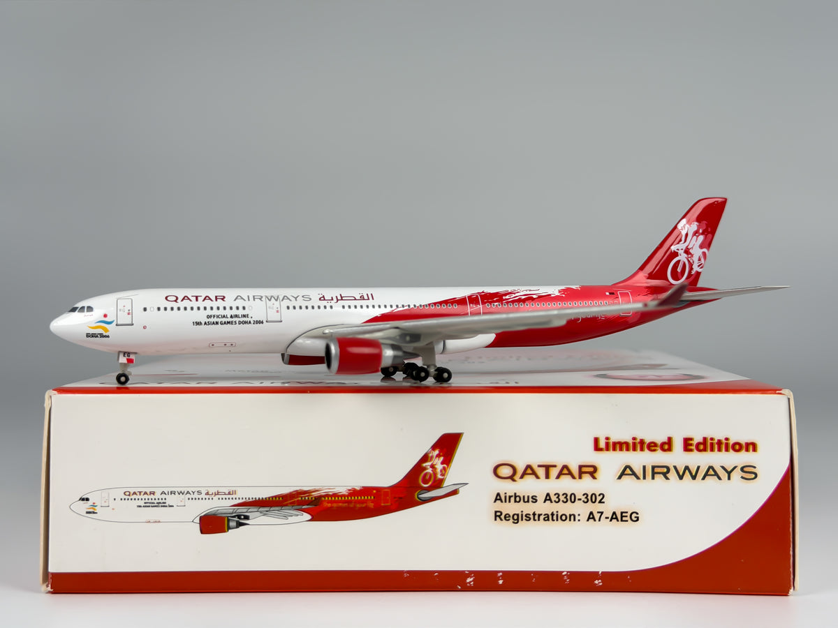 Qatar Airways Airbus A330-300 1:400 Phoenix A7-AEG (PH410103)