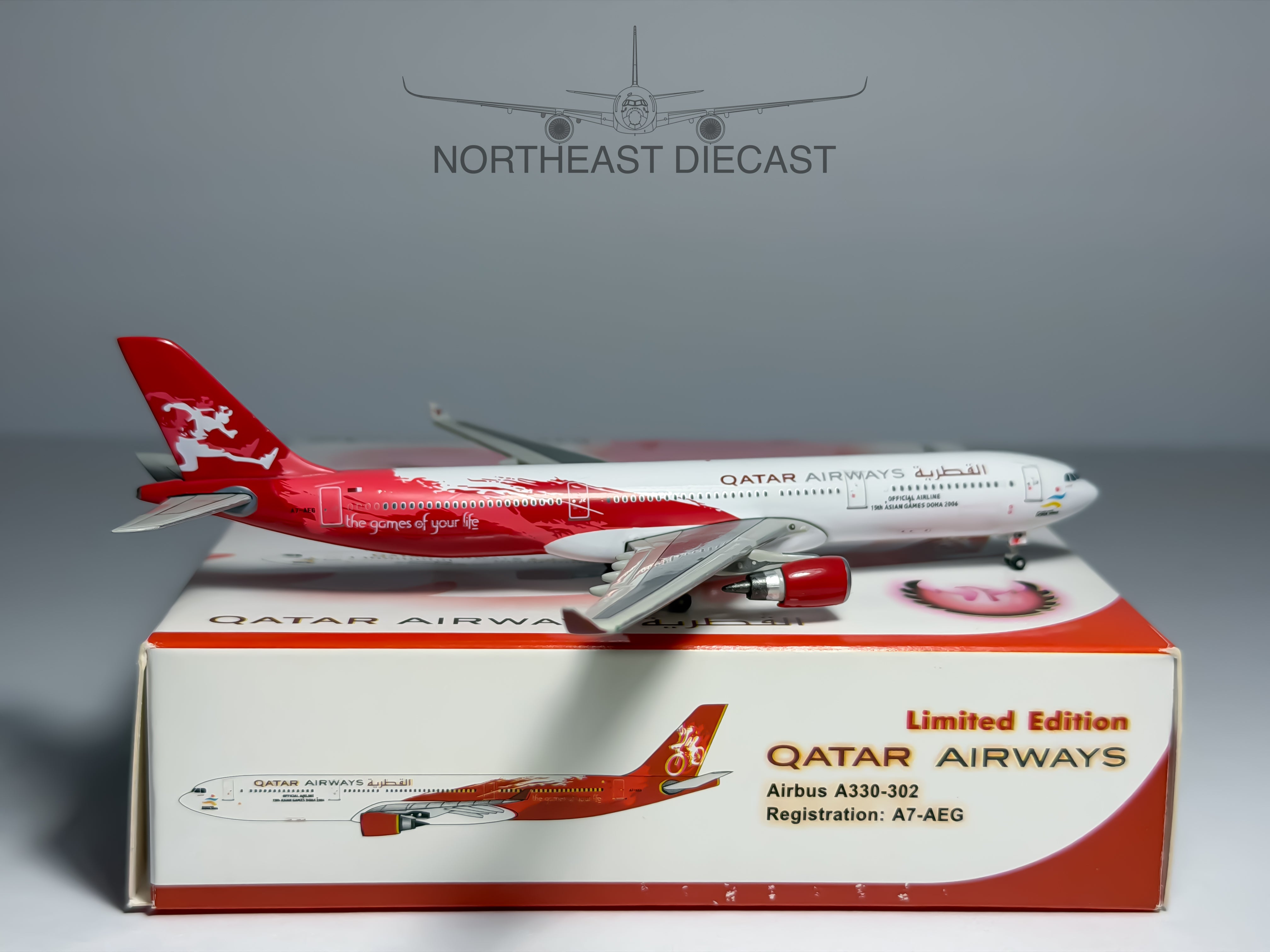 Qatar Airways Airbus A330-300 1:400 Phoenix A7-AEG (PH410103)