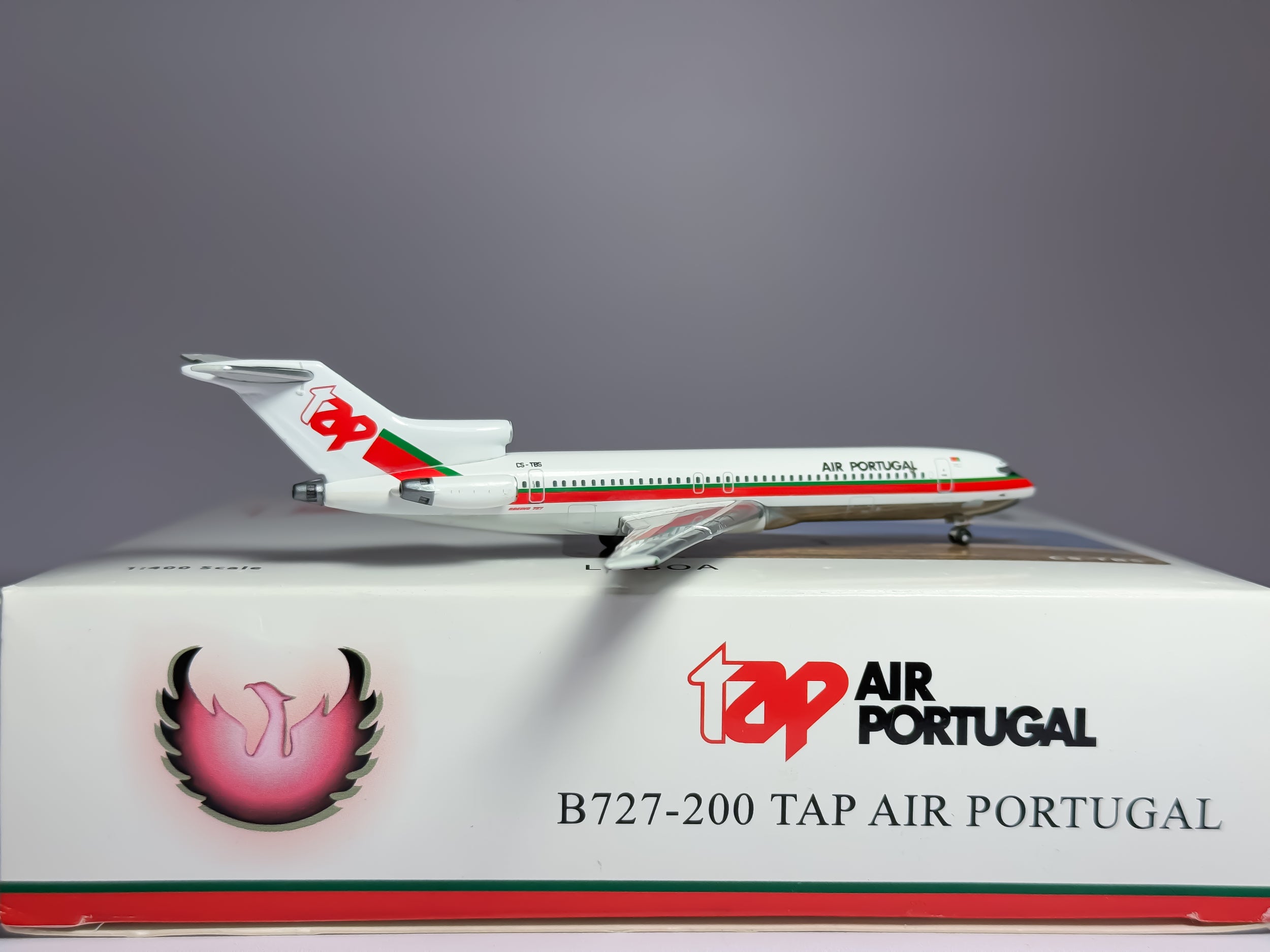 TAP Air Portugal Boeing 727-200 1:400 Phoenix CS-TBS (PH410119)