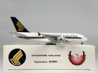 Singapore Airlines Airbus A380-800 1:400 Phoenix 9V-SKA (PH410185)