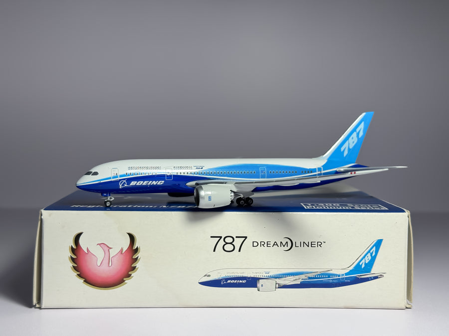 Boeing House Boeing 787-8 1:400 Phoenix N787BA ( PH410187)