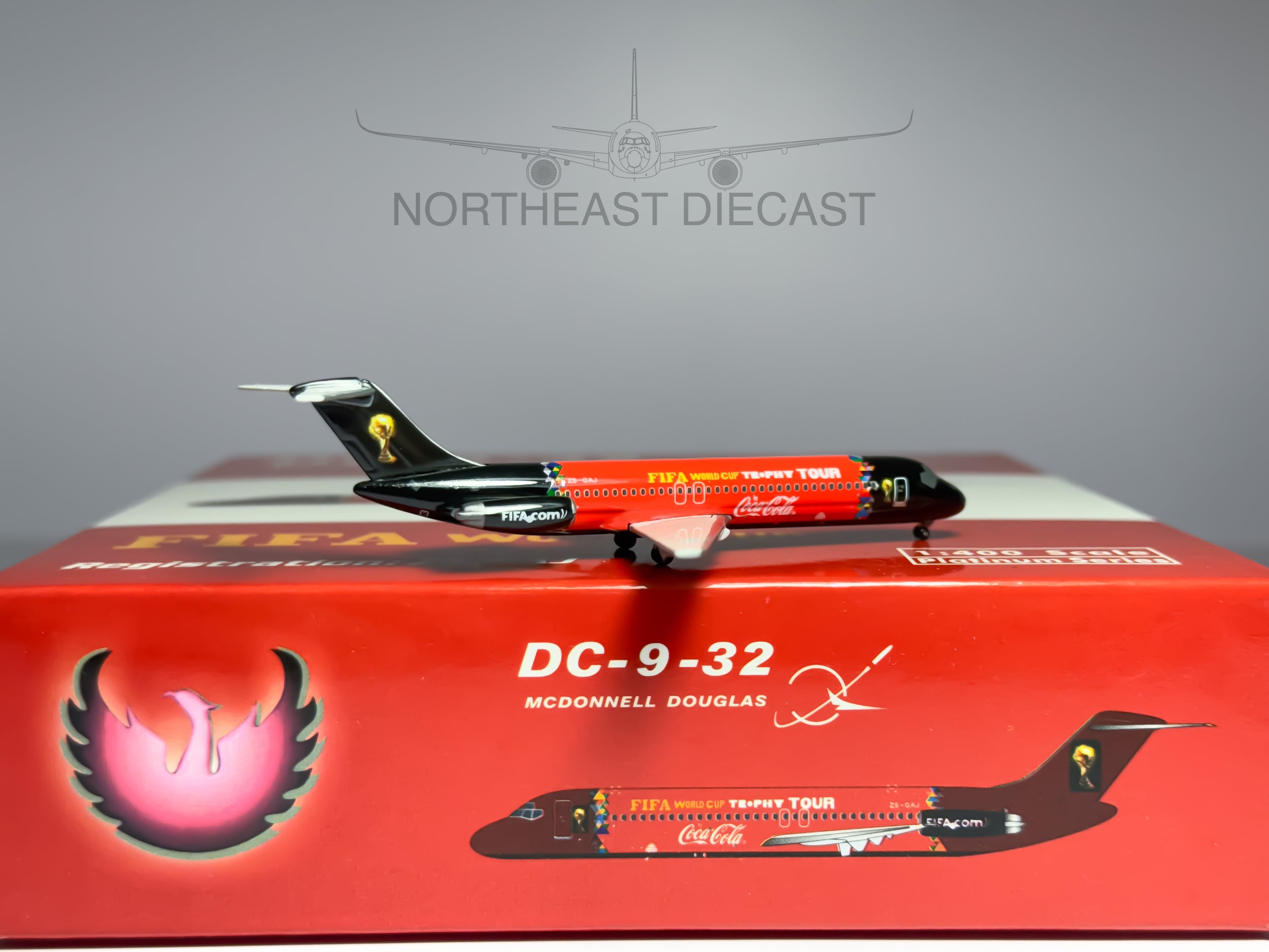 Global Aviation Leasing Douglas DC-9-30 1:400 Phoenix ZS-GAJ (PH410374)