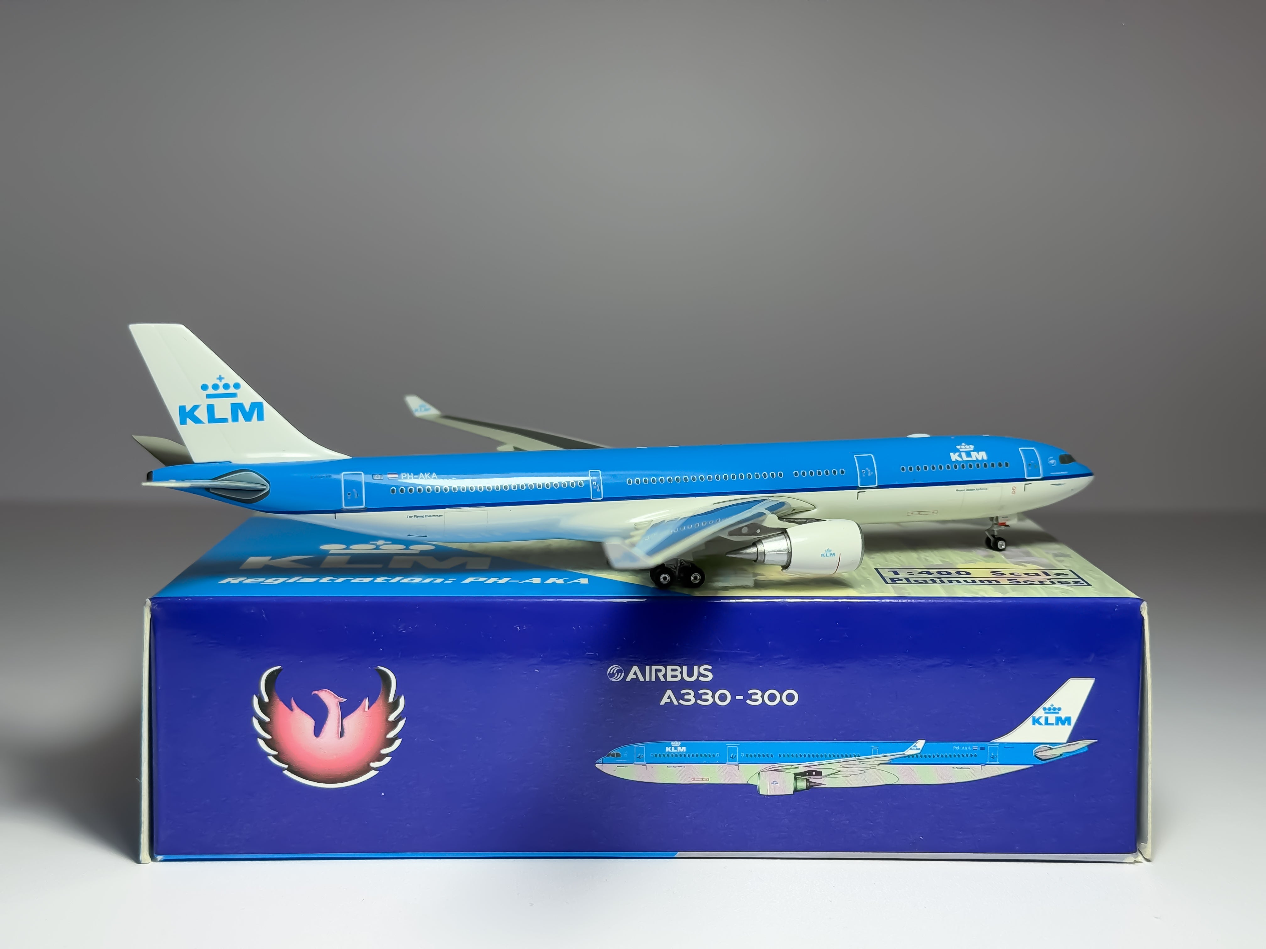 KLM Royal Dutch Airlines Airbus A330-300 1:400 Phoenix PH-AKA (PH410593)