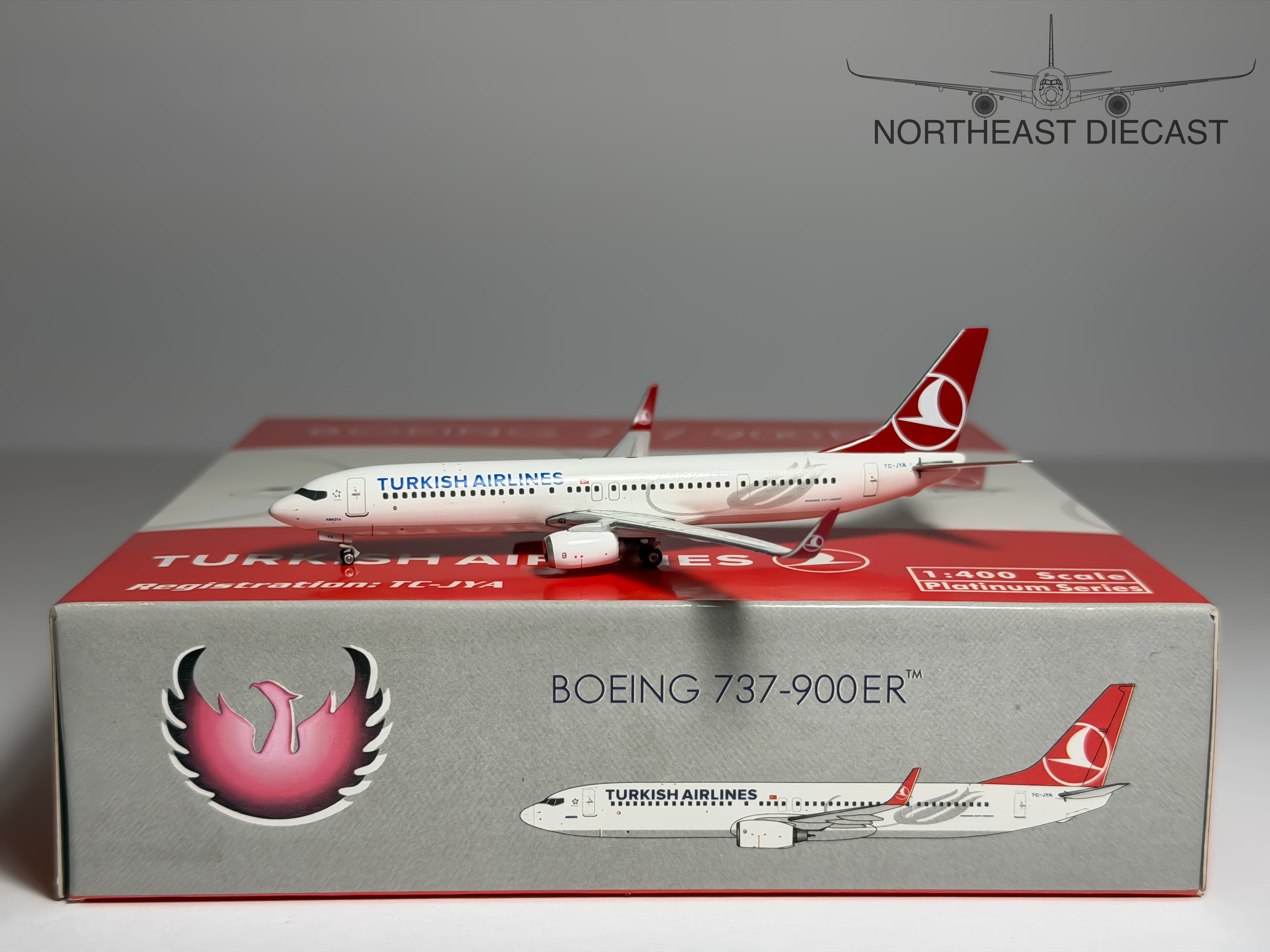 Turkish Airlines Boeing 737-900ER 1:400 Phoenix TC-JYA (PH410597)