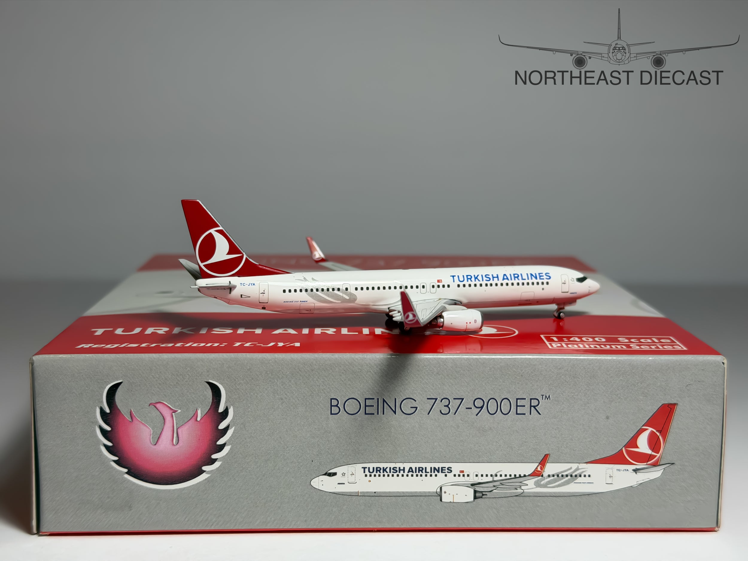 Turkish Airlines Boeing 737-900ER 1:400 Phoenix TC-JYA (PH410597)