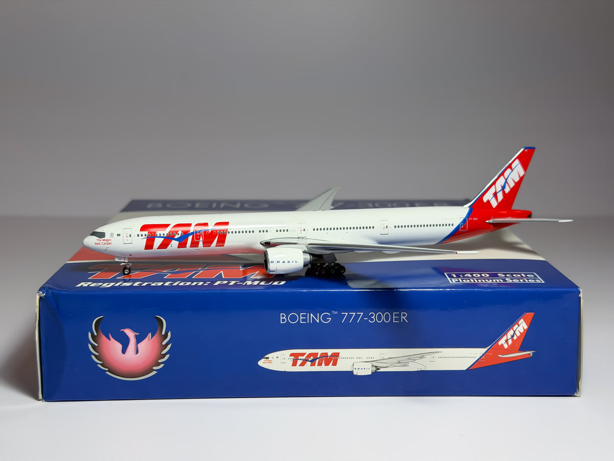 TAM Linhas Aereas Boeing 777-300ER 1:400 Phoenix PT-MUD (PH410620)
