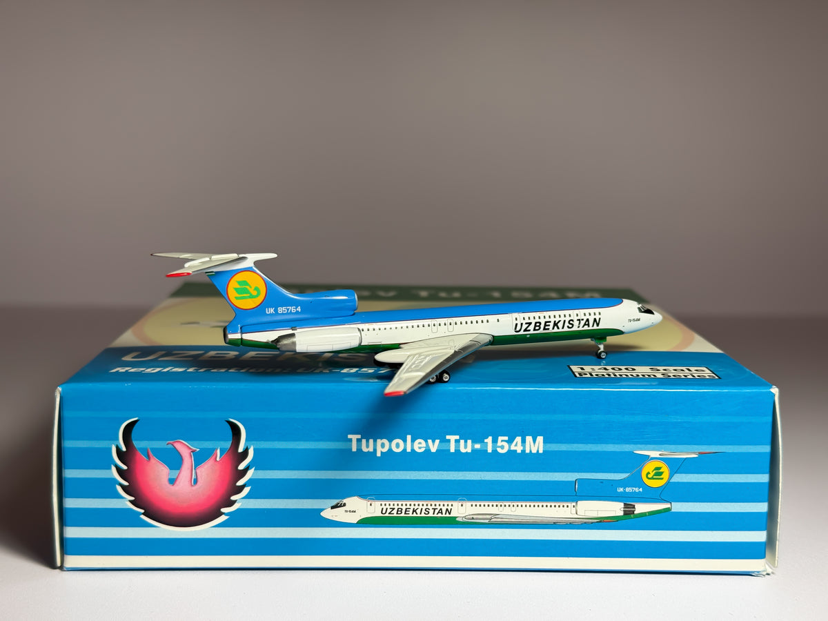 Uzbekistan Airways Tupolev TU-154M 1:400 Phoenix UK-85764 (PH410830)