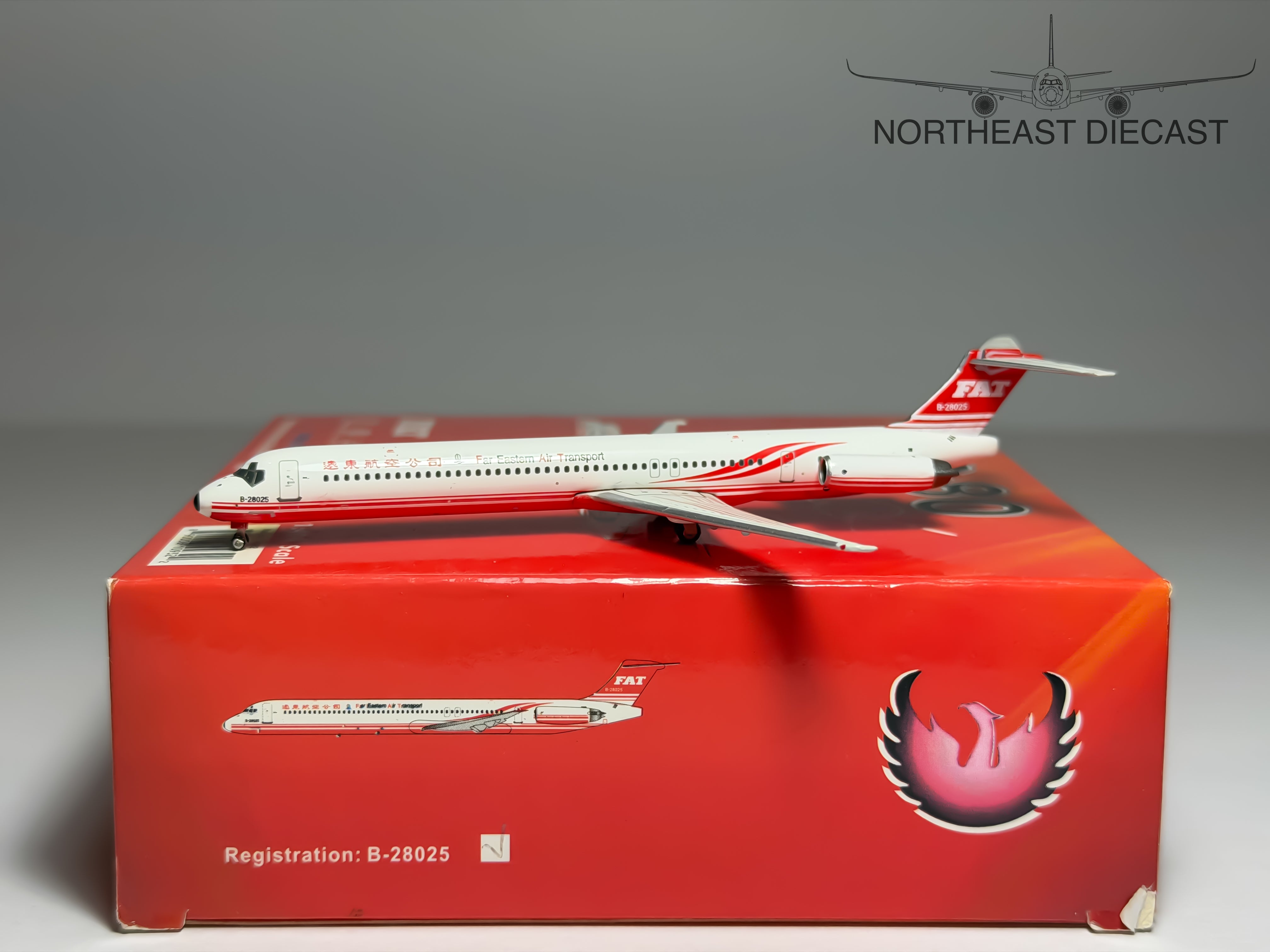 Far Eastern Air Transport McDonnell Douglas MD-82 1:400 Phoenix B-28025 (PH410933)
