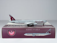 Qatar Airways Boeing 777-200LR 1:400 Phoenix A7-BBB (PH411025)