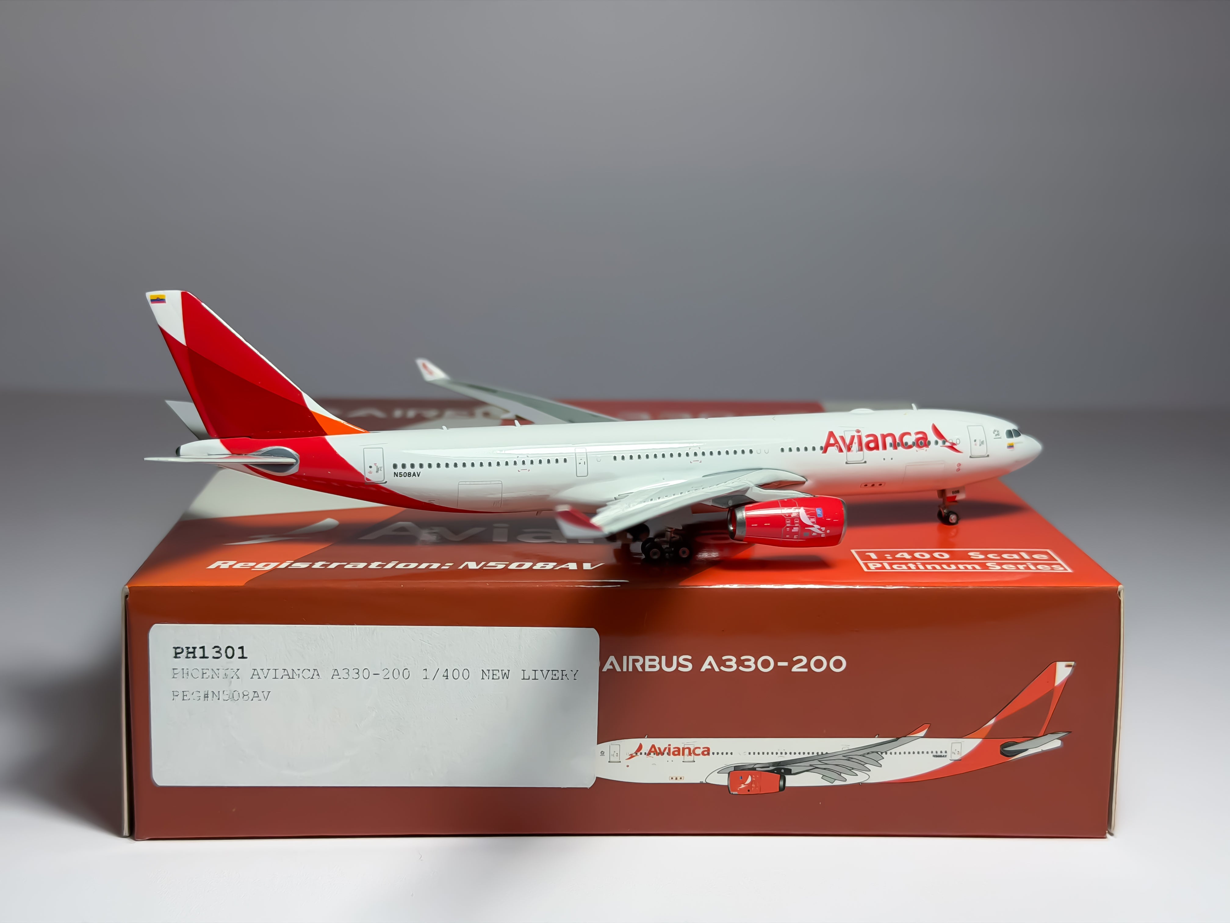 Avianca Colombia Airbus A330-200 1:400 Phoenix N508AV (PH411114)