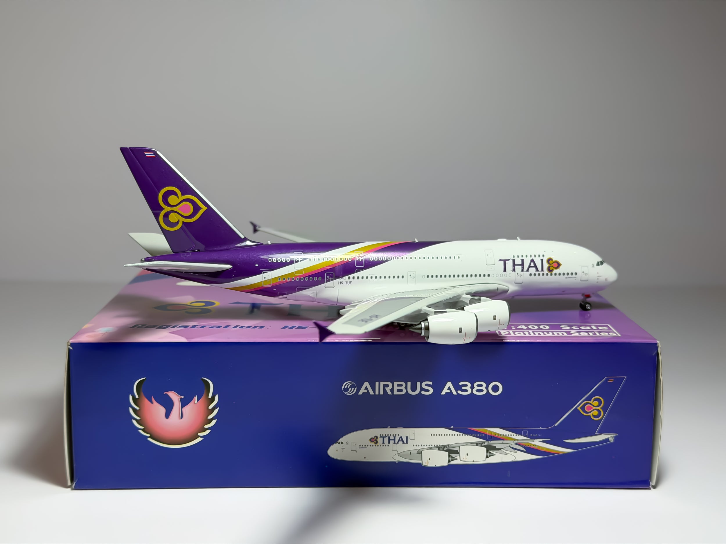 Thai Airways Airbus A380-800 1:400 Phoenix HS-TUE (PH411154)