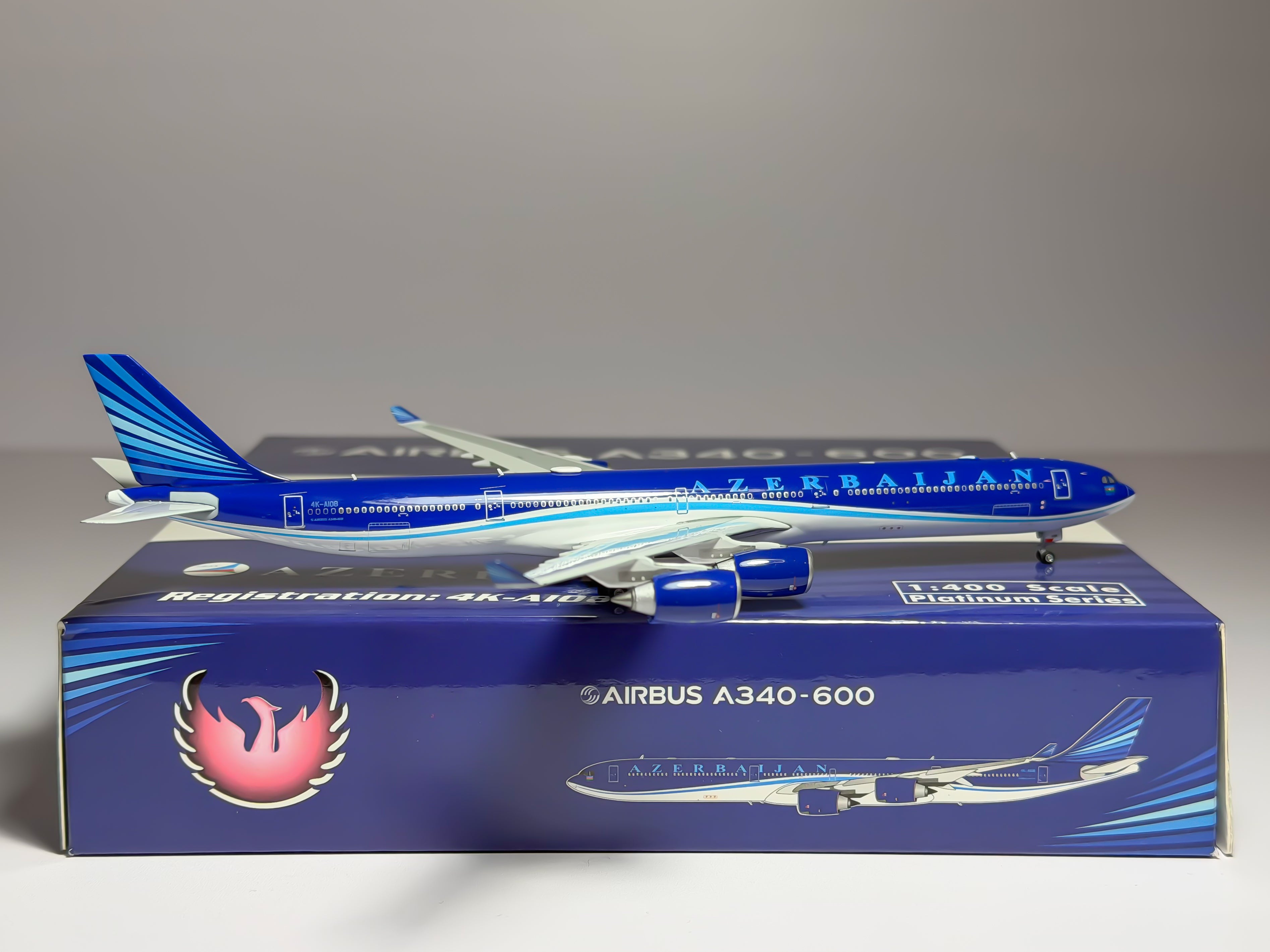 Azerbaijan Airlines Airbus A340-600 1:400 Phoenix 4K-AI08 (PH411246)