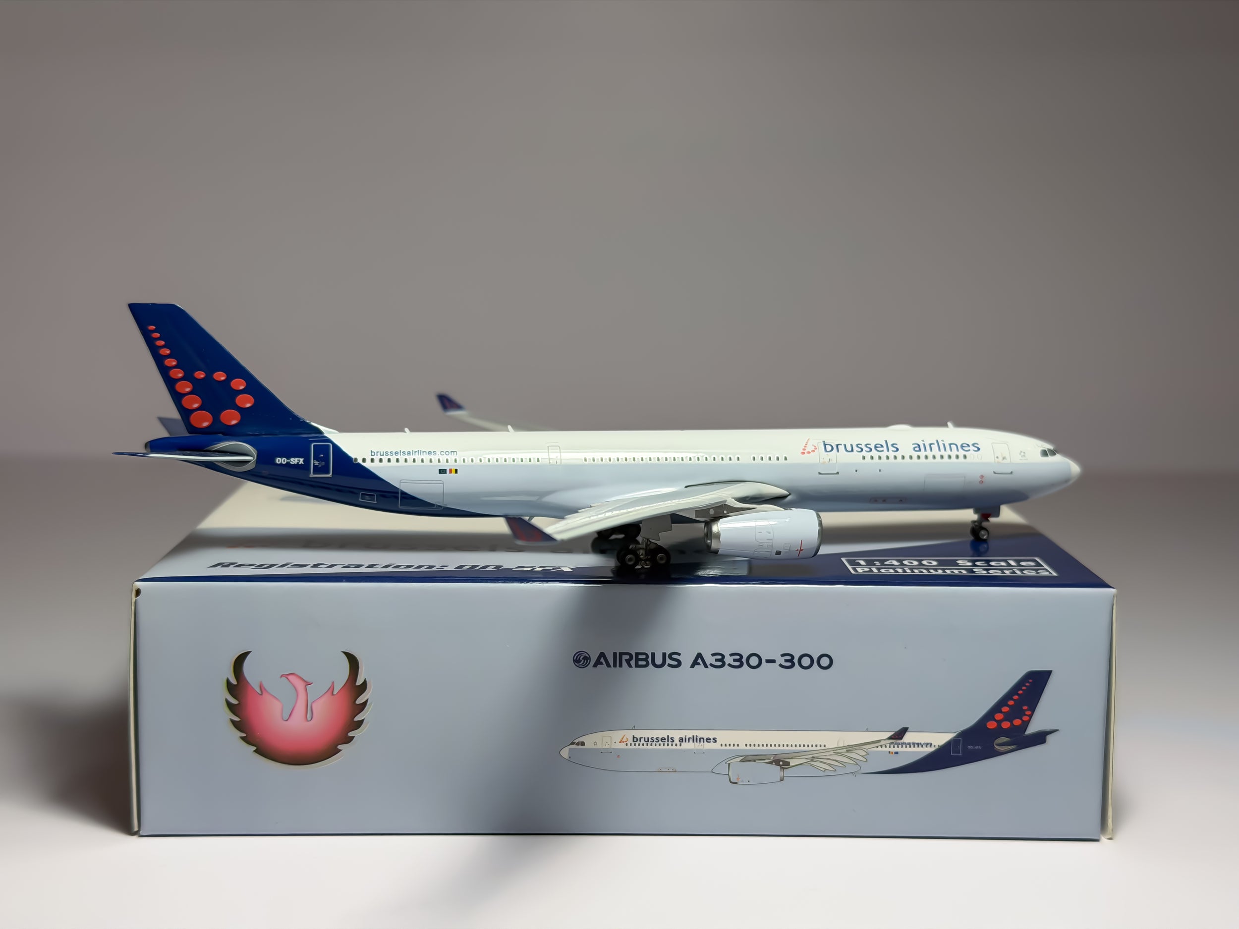 Brussels Airlines Airbus A330-300 1:400 Phoenix OO-SFX (PH411282)