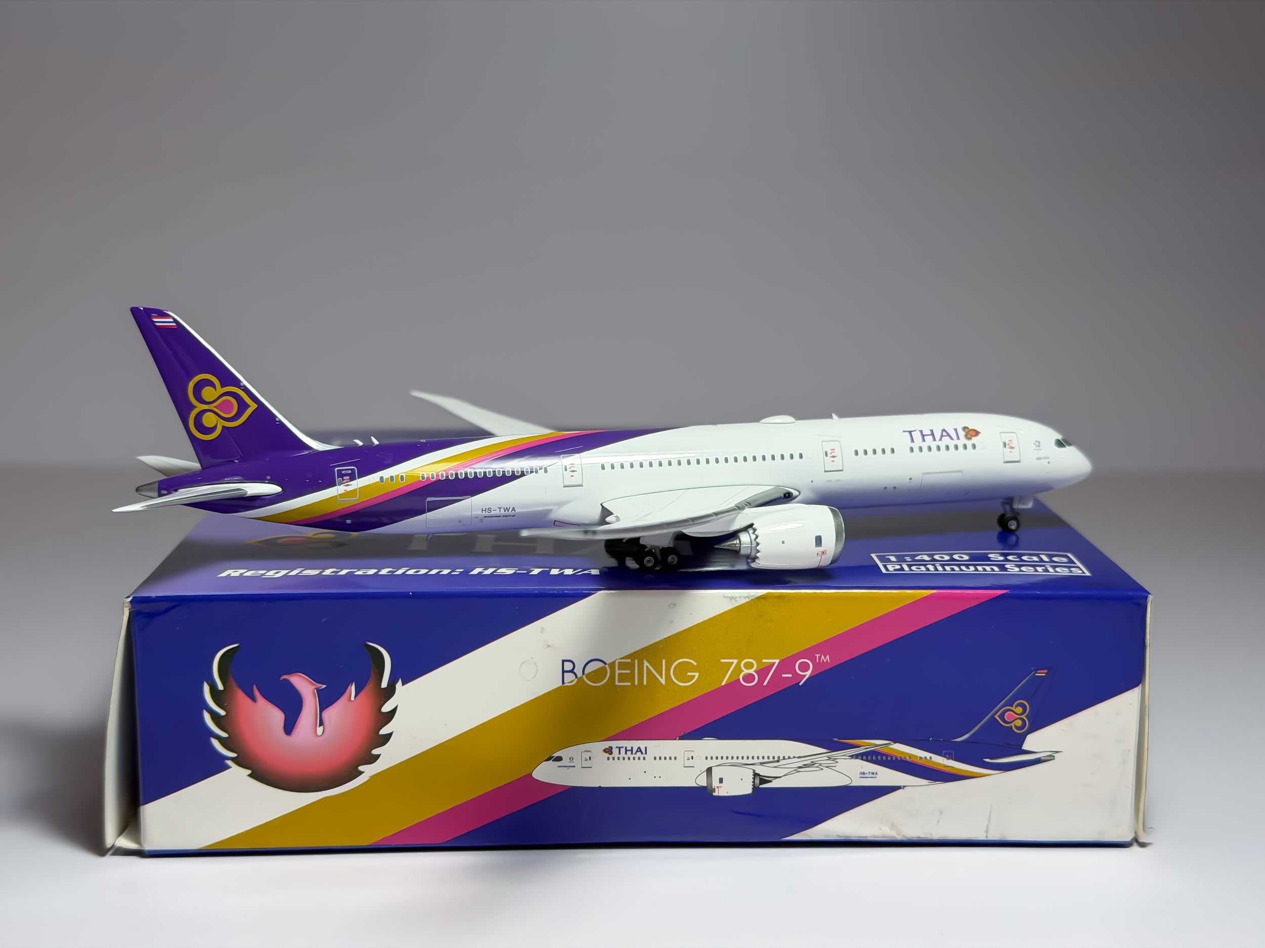 Thai Airways Boeing 787-9 1:400 Phoenix HS-TWA (PH411405)