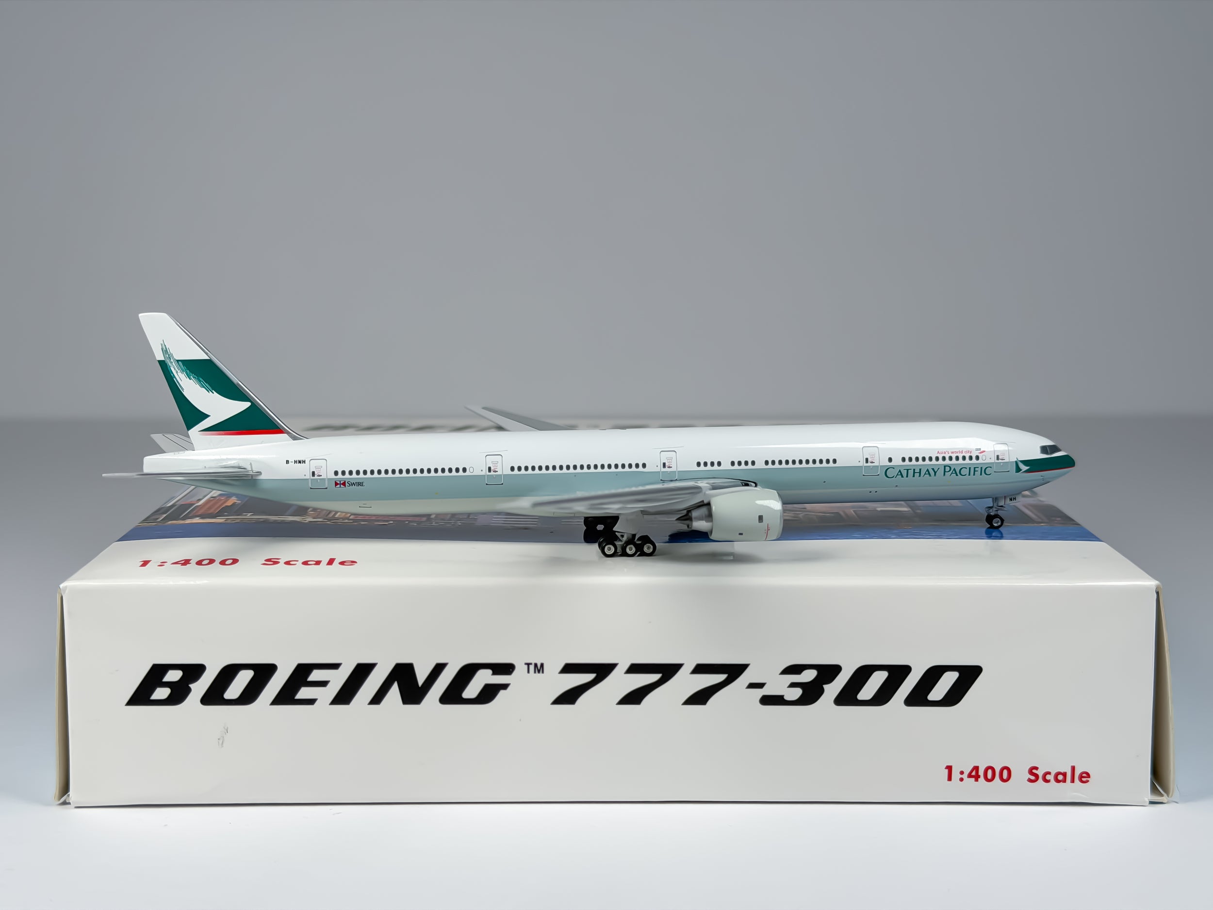 Cathay Pacific Boeing 777-300 1:400 Phoenix B-HNH (PH4CPABHNH)