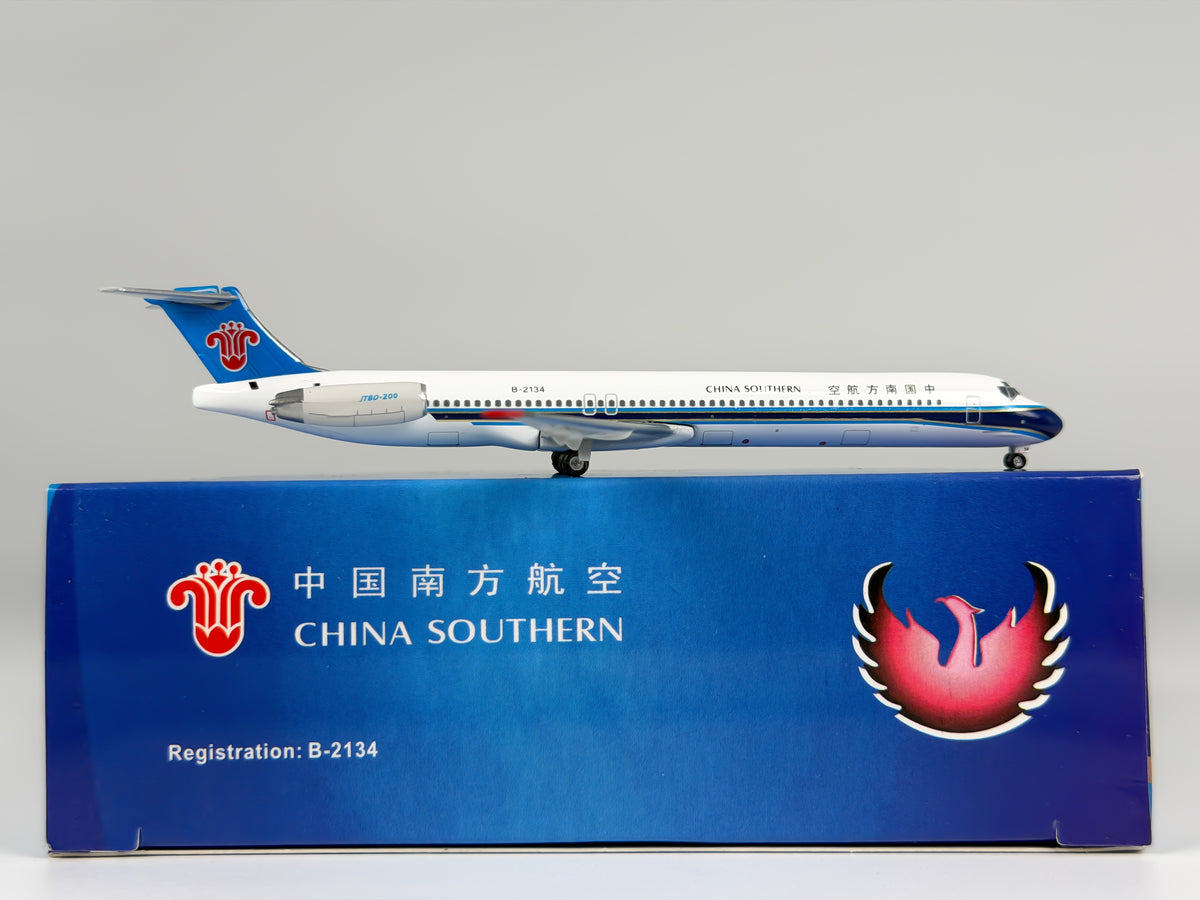 China Southern Airlines McDonnell Douglas MD-82 1:400 Phoenix B-2134 (PH4CSN1127)
